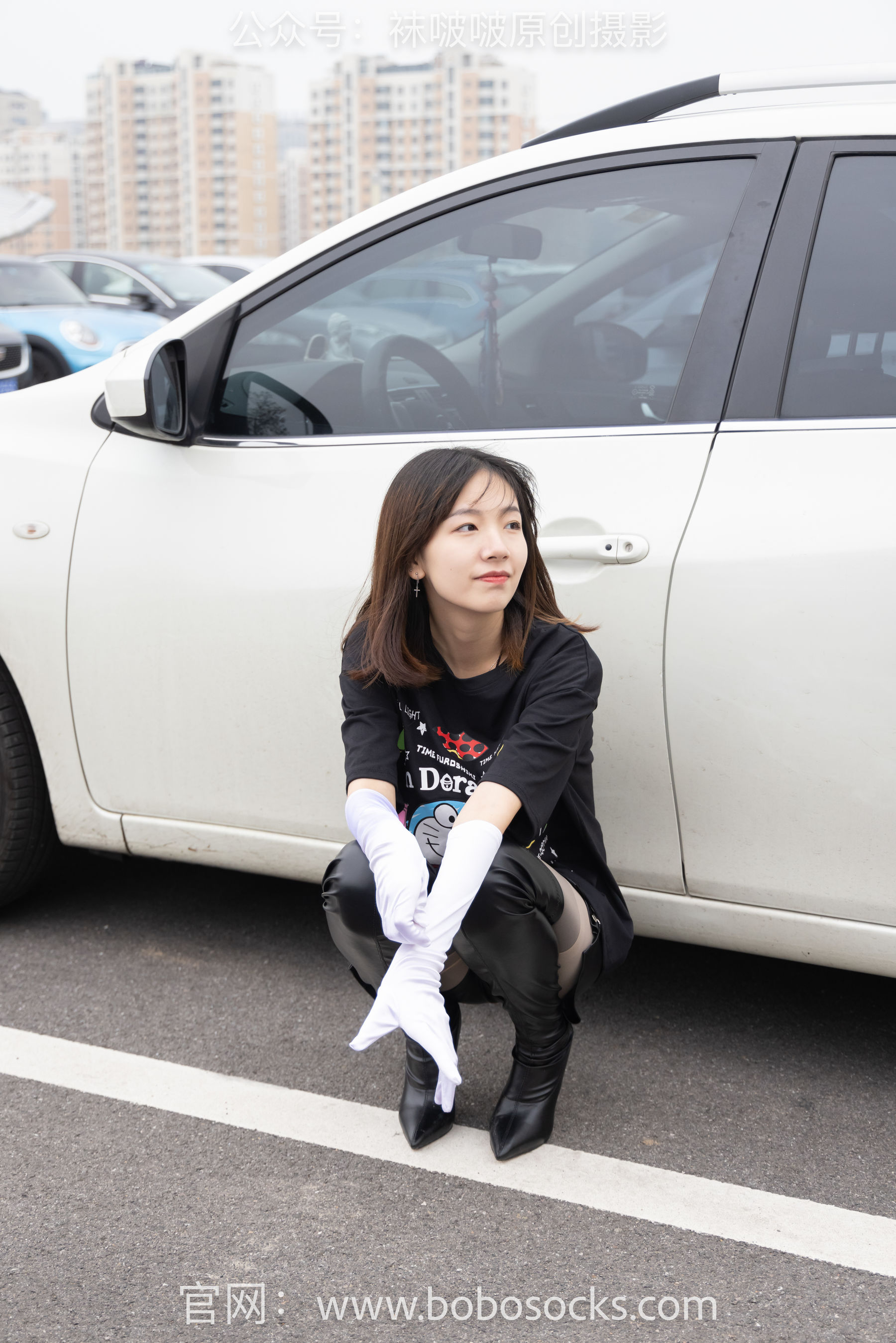 BoBoSocks袜啵啵 No.146 小甜豆-高跟长靴、黑色踩脚裤、肉丝_第1张