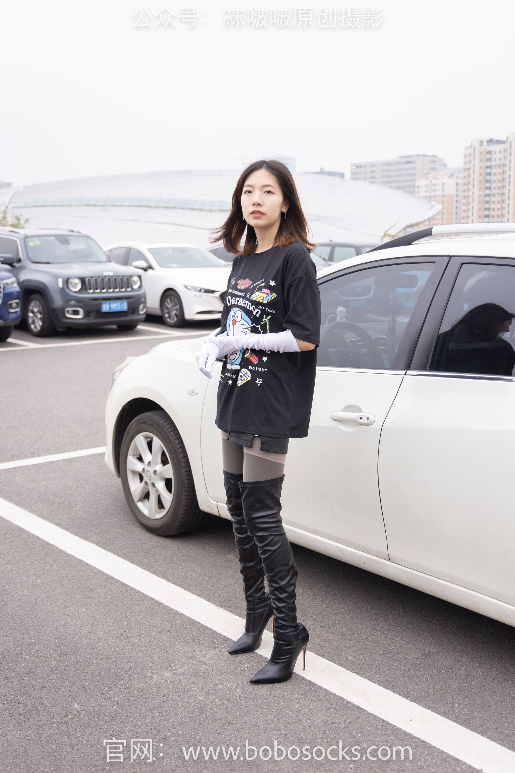 BoBoSocks袜啵啵 No.146 小甜豆-高跟长靴、黑色踩脚裤、肉丝_第2张