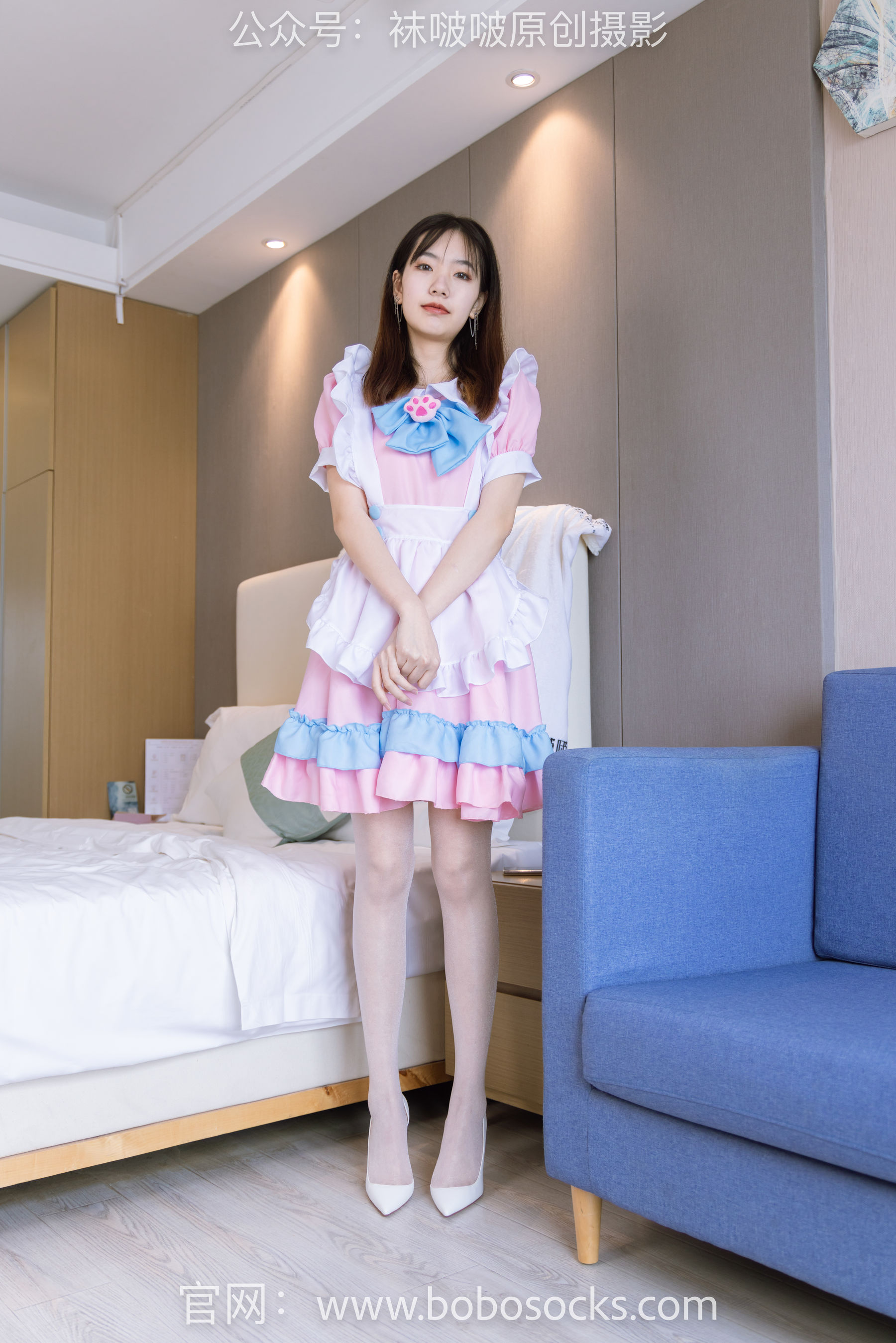 BoBoSocks袜啵啵 No.154 小甜豆-两双高跟鞋、珠光白丝、女仆装_第1张