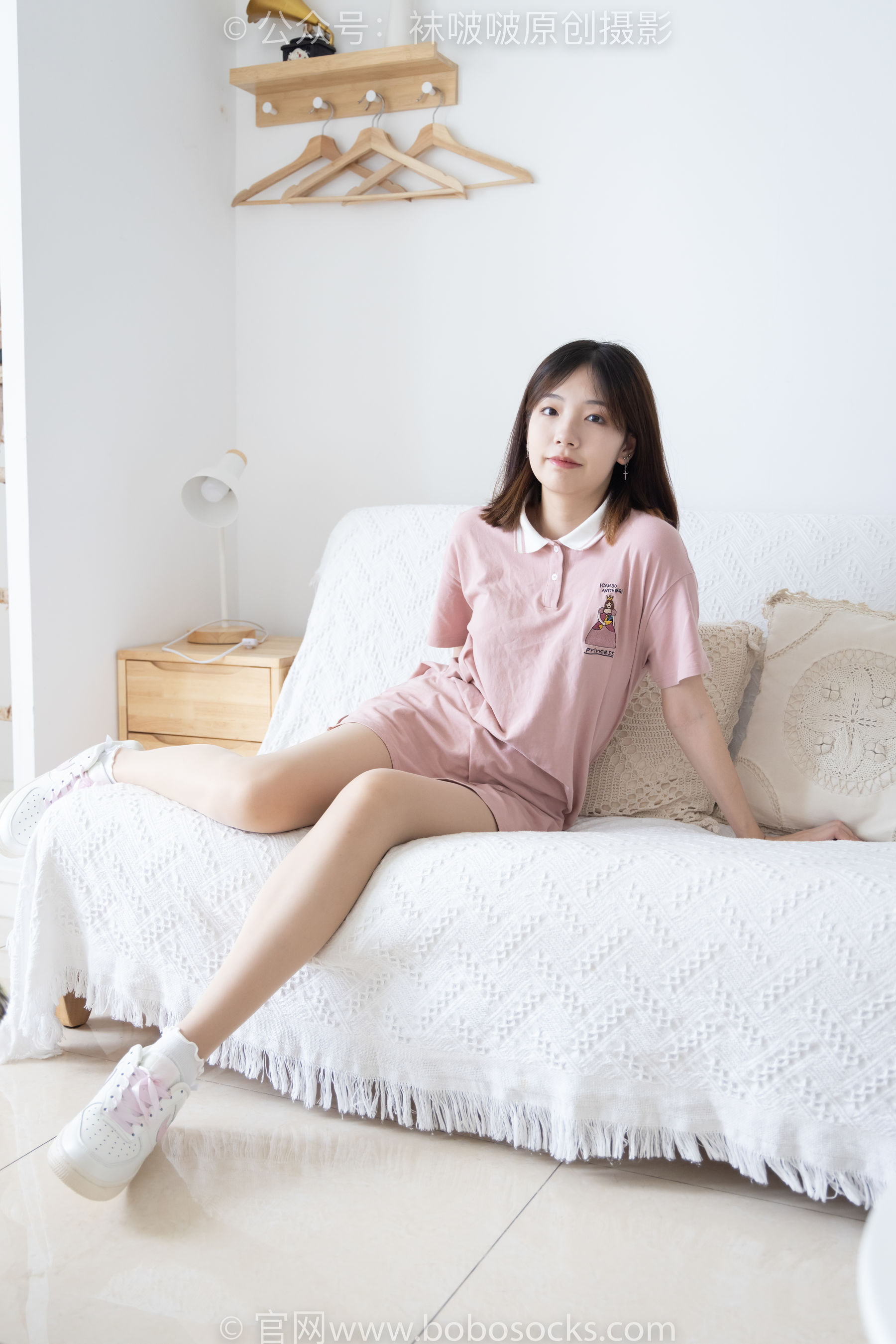 BoBoSocks袜啵啵 No.163 小甜豆-空军一号板鞋、白棉袜、肉丝_第1张