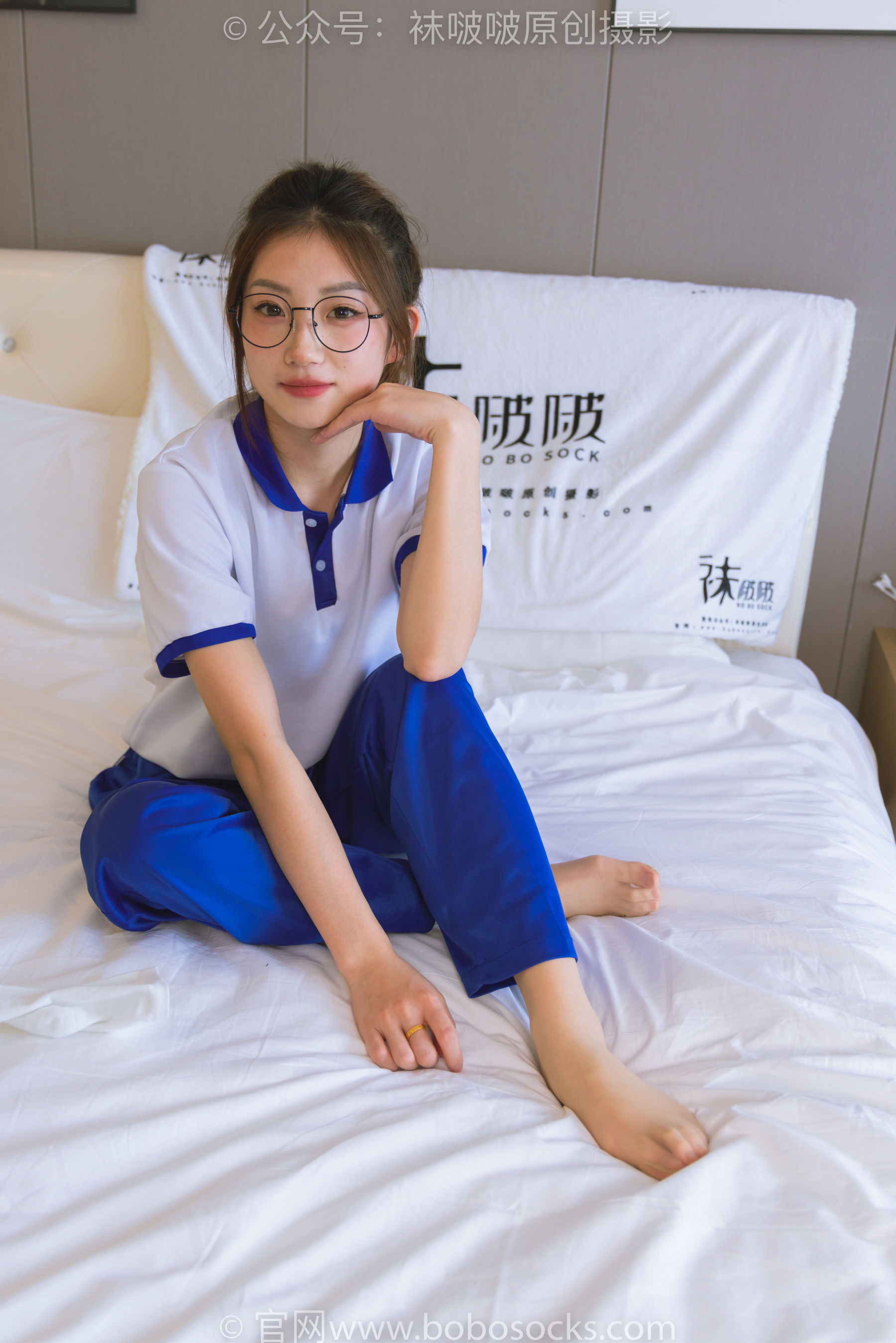 BoBoSocks袜啵啵 No.193 小沫-贝壳头板鞋、白棉袜、肉丝、校服裤里丝_第3张