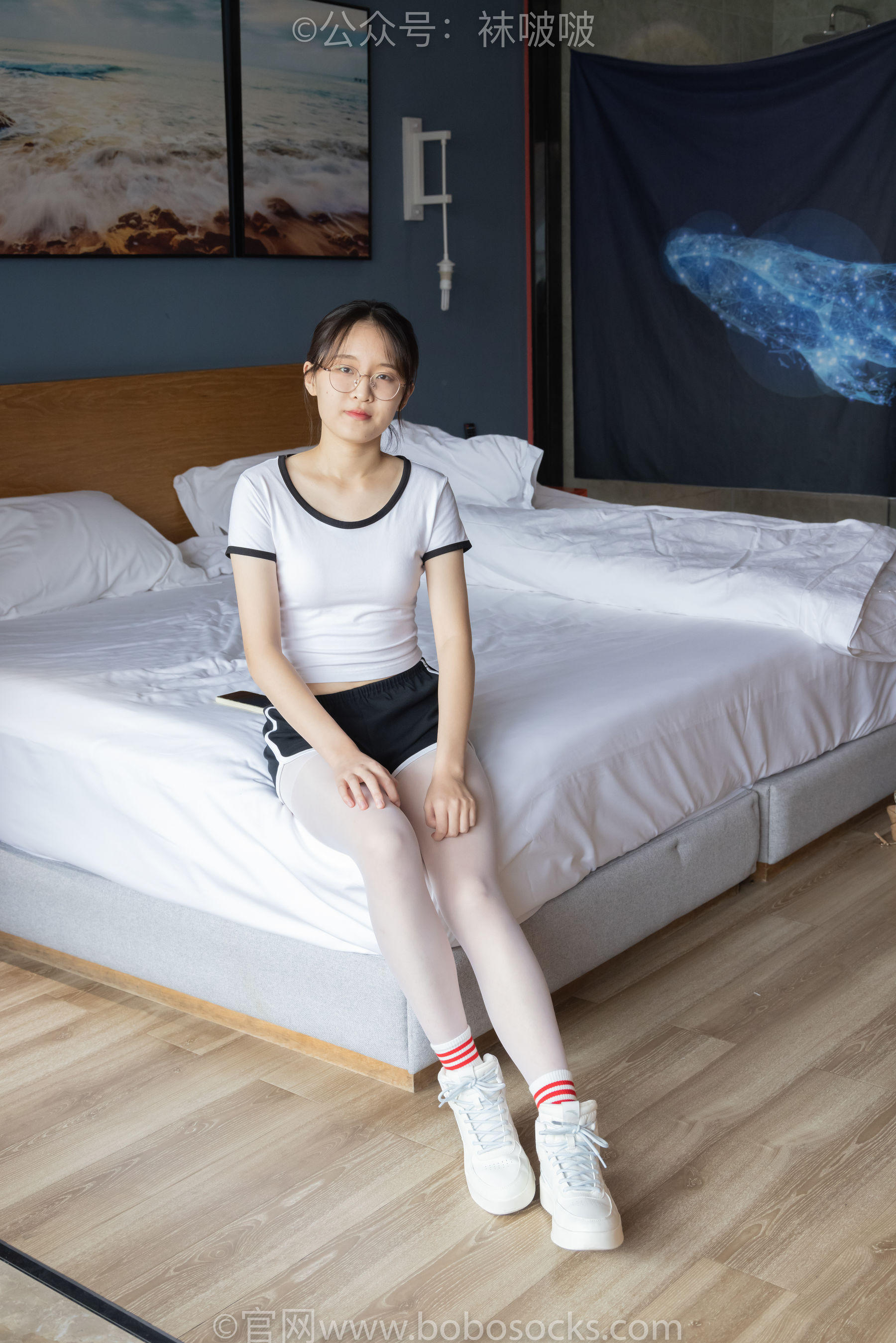 BoBoSocks袜啵啵 积分限定作品004 熊熊-板鞋、白棉袜、白丝_第2张