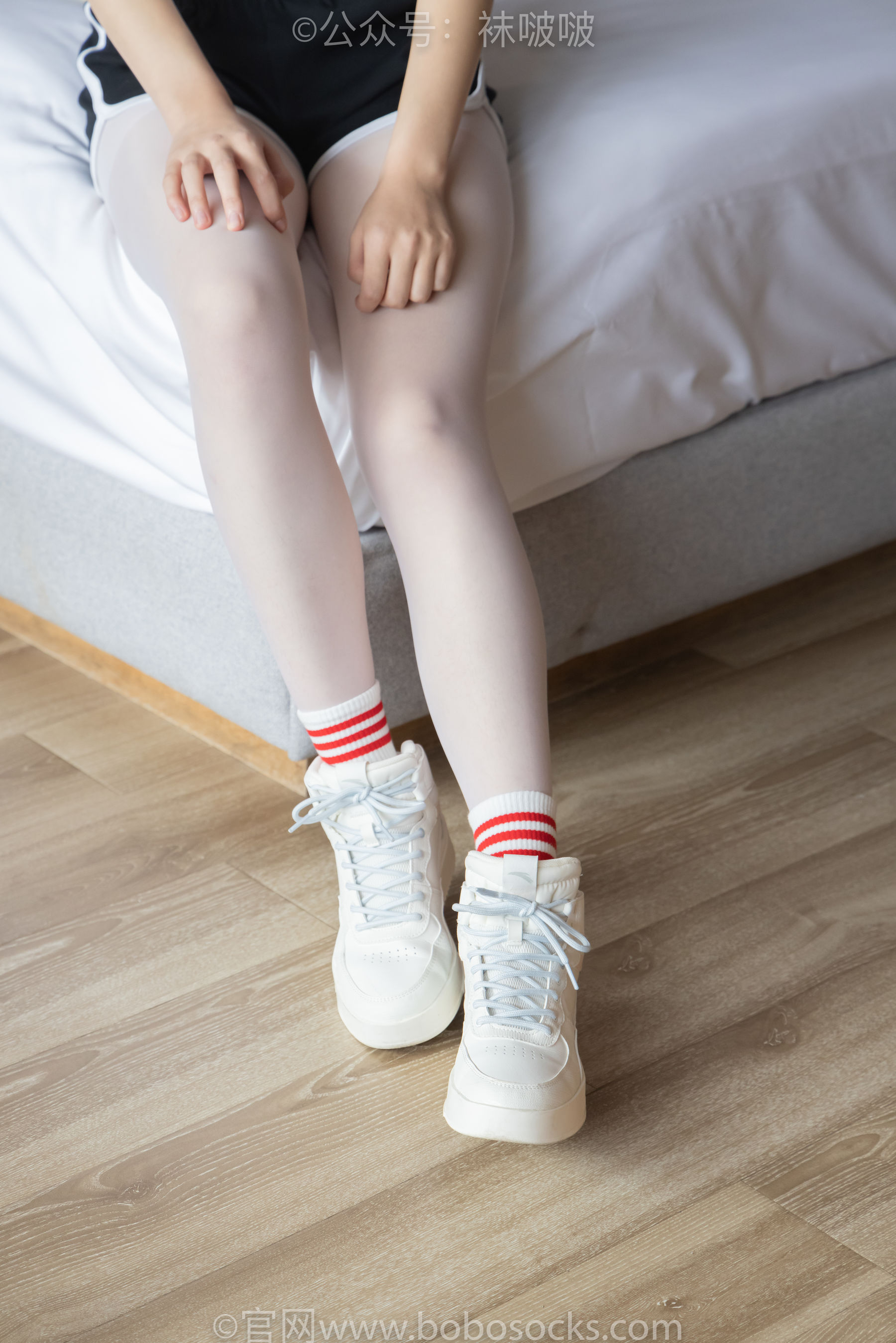 BoBoSocks袜啵啵 积分限定作品004 熊熊-板鞋、白棉袜、白丝_第3张
