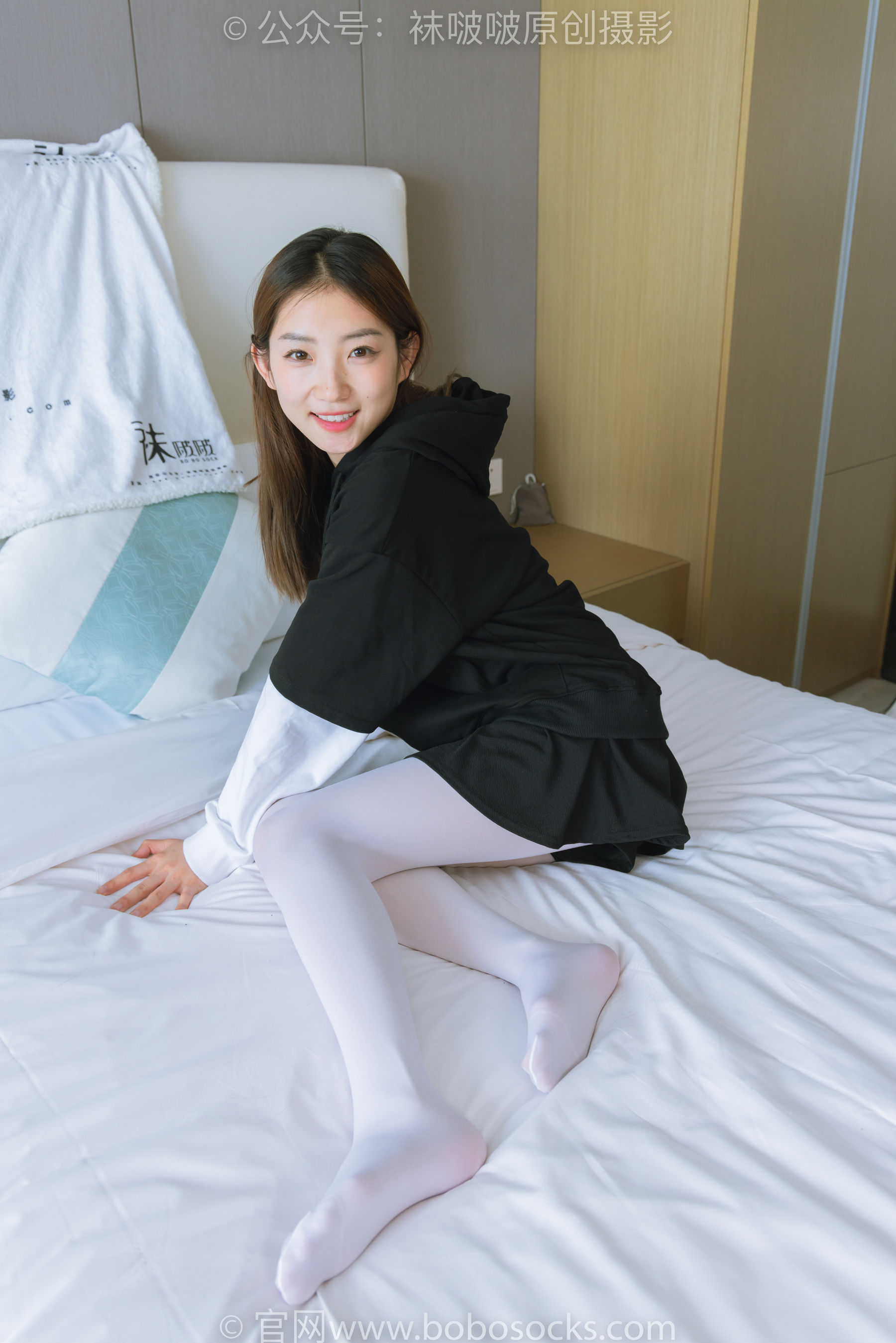 BoBoSocks袜啵啵 No.214 小沫 -黑色运动鞋、厚白丝_第5张