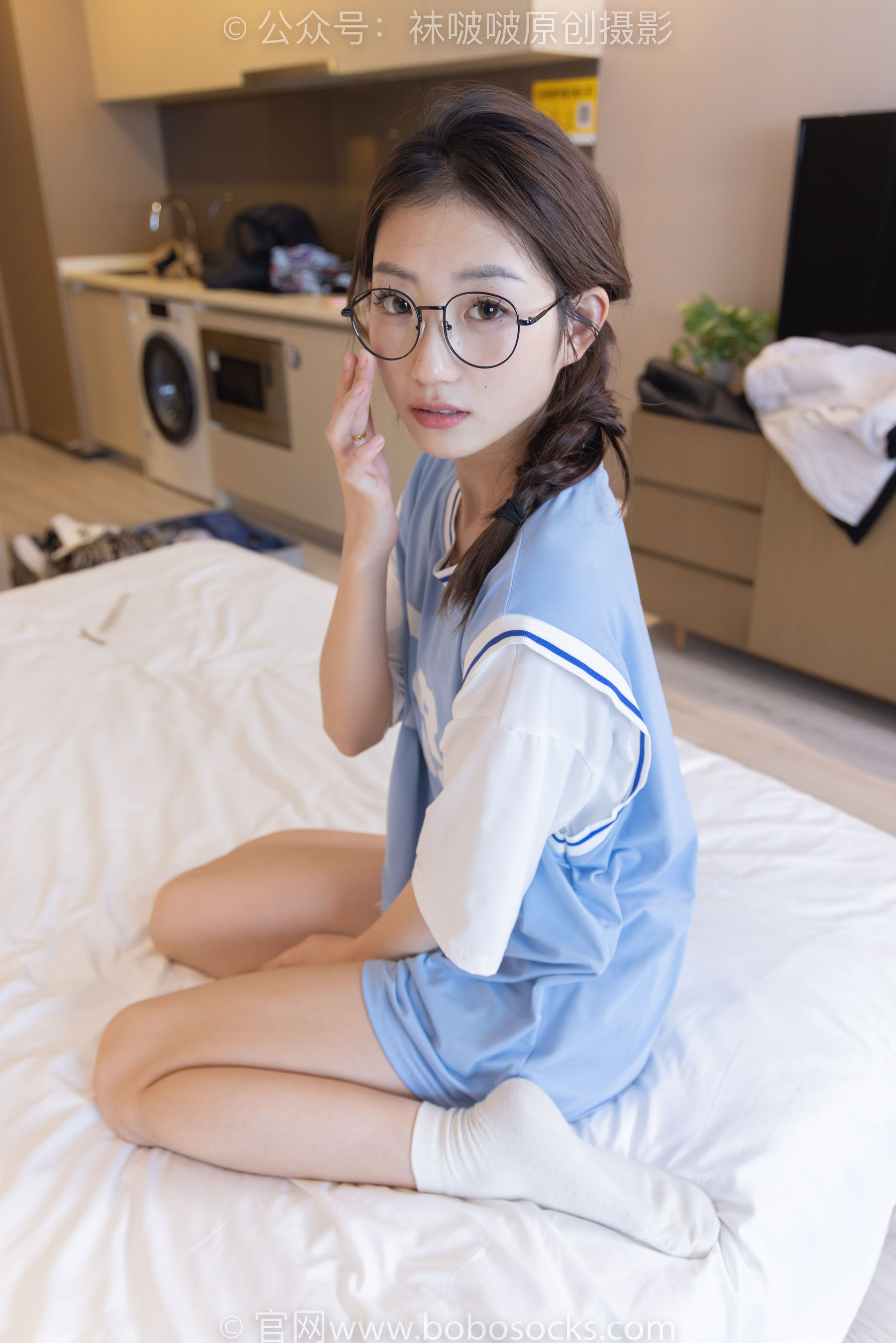 BoBoSocks袜啵啵 No.217 小沫-高跟鞋、皮鞋、短肉丝、自然穿脏白棉袜_第3张