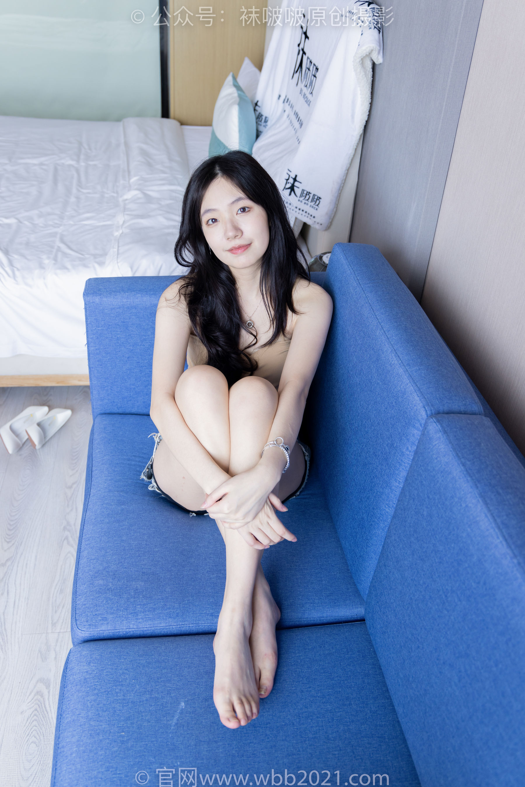 BoBoSocks袜啵啵 No.275小甜豆  -高跟鞋、板鞋、单腿黑丝、单腿白棉袜、裸足_第4张