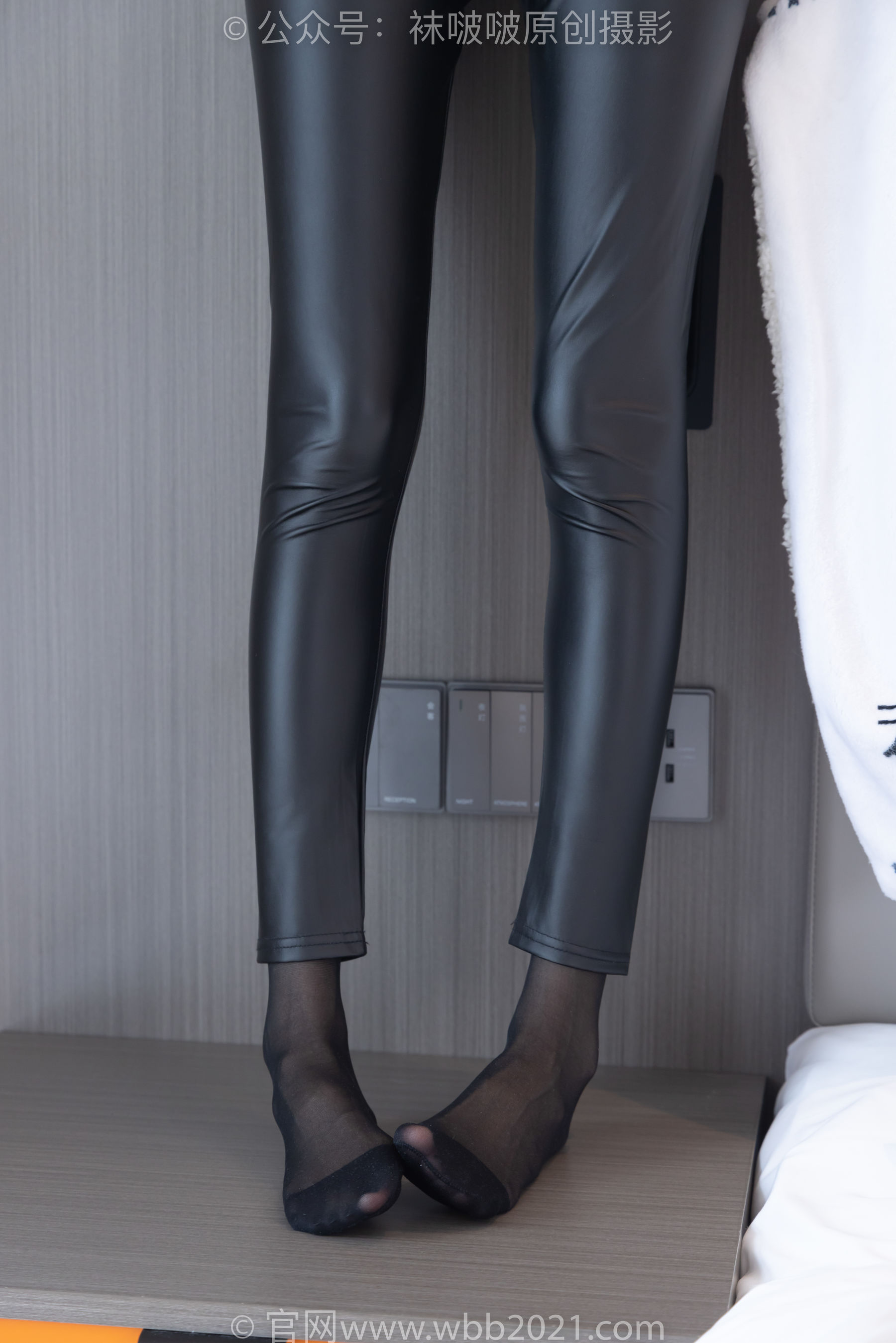 BoBoSocks袜啵啵 No.297 稚予 - 平底鞋、黑丝、皮裤裤里丝_第3张