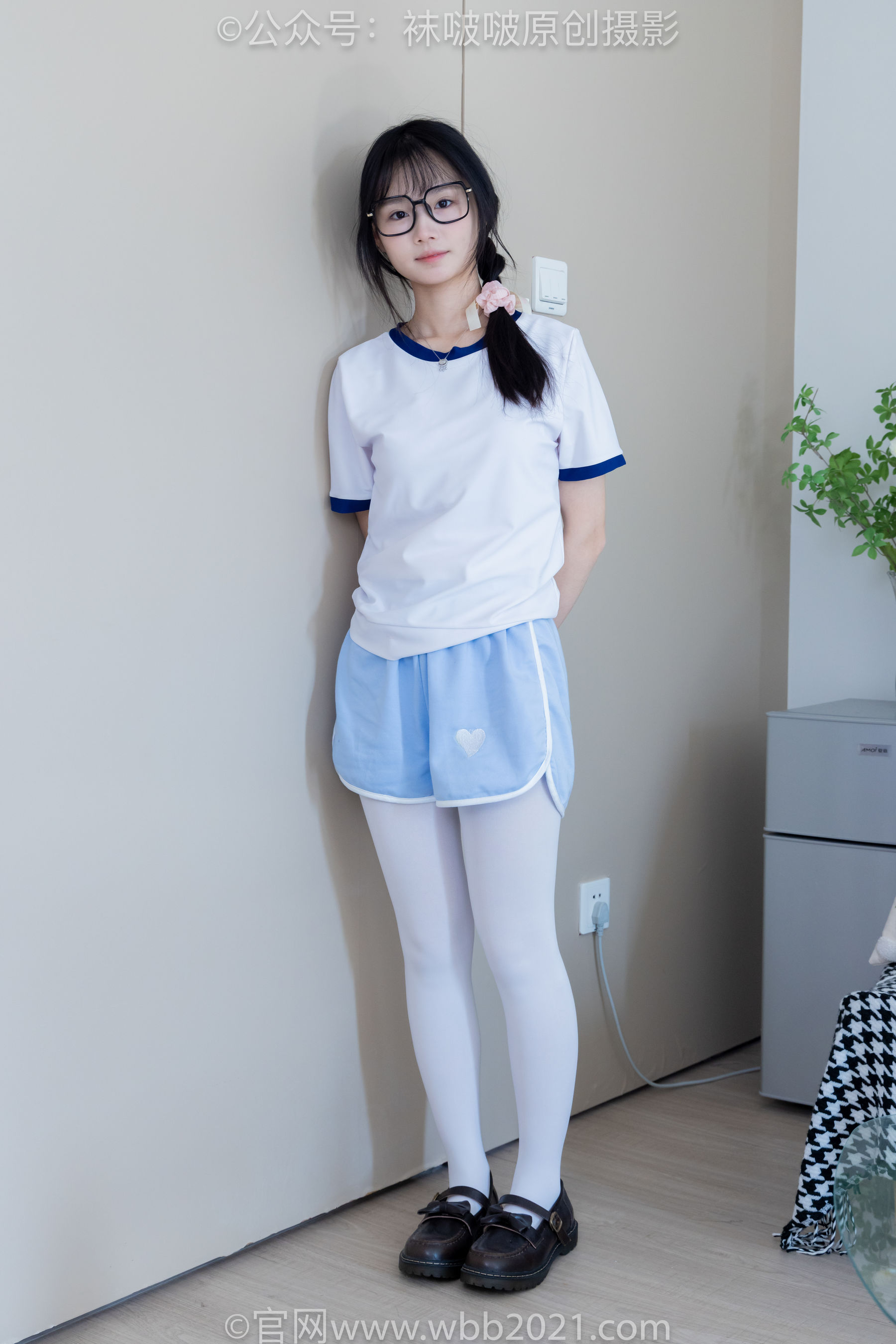 BoBoSocks袜啵啵 No.325 甜甜圈 -皮鞋、厚白丝_第1张