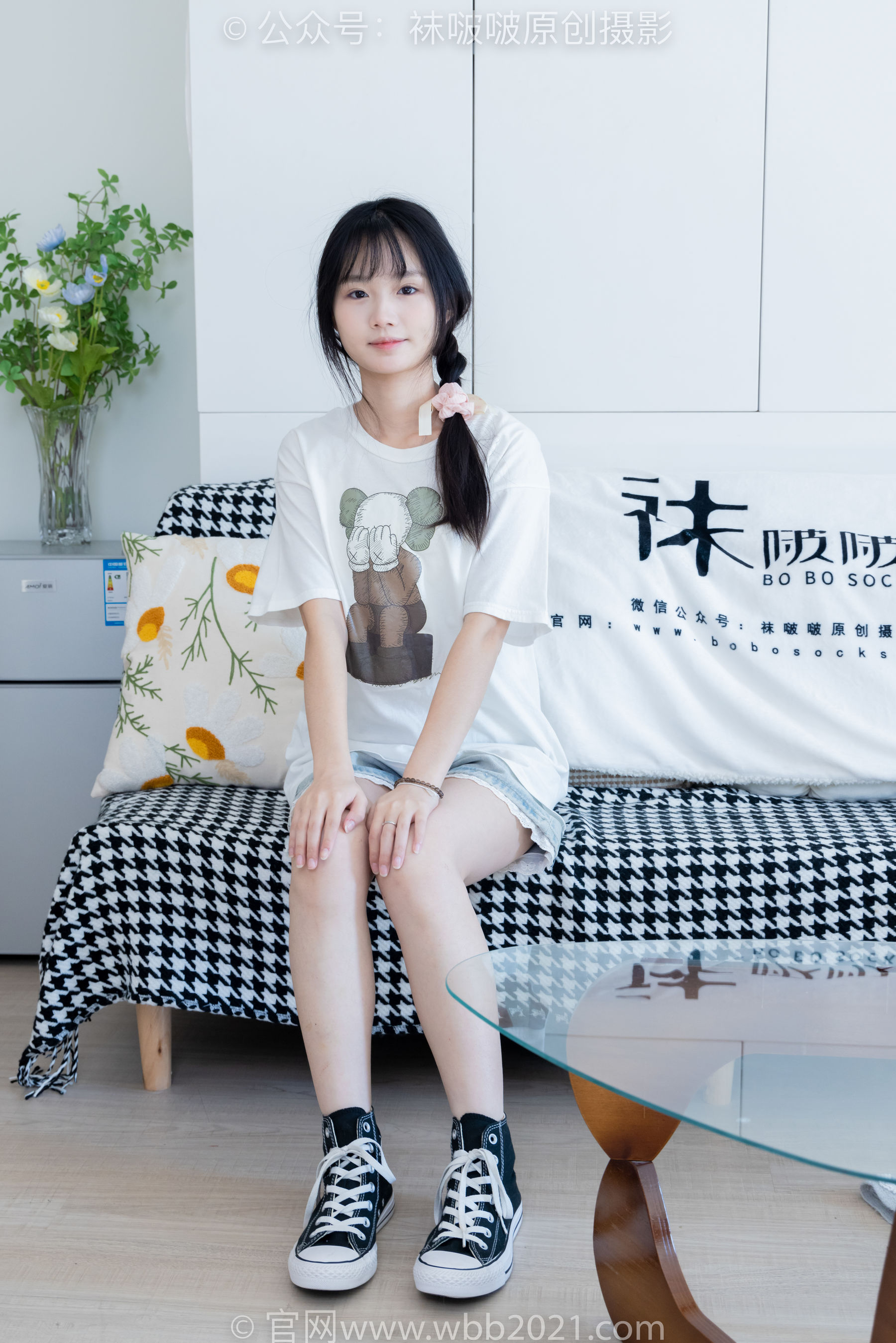 BoBoSocks袜啵啵 No.331 甜甜圈 -板鞋、白棉袜、裸足_第1张