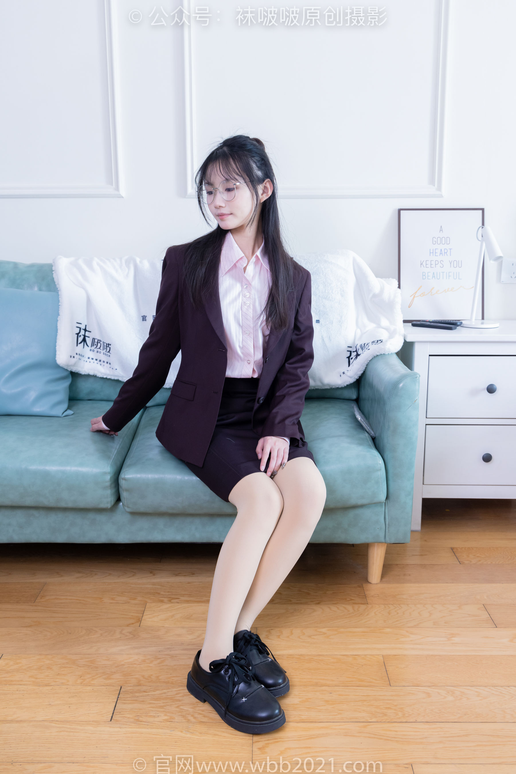 BoBoSocks袜啵啵 No.362 甜甜圈 -两双皮鞋、厚肉丝、厚黑丝、ol制服_第2张