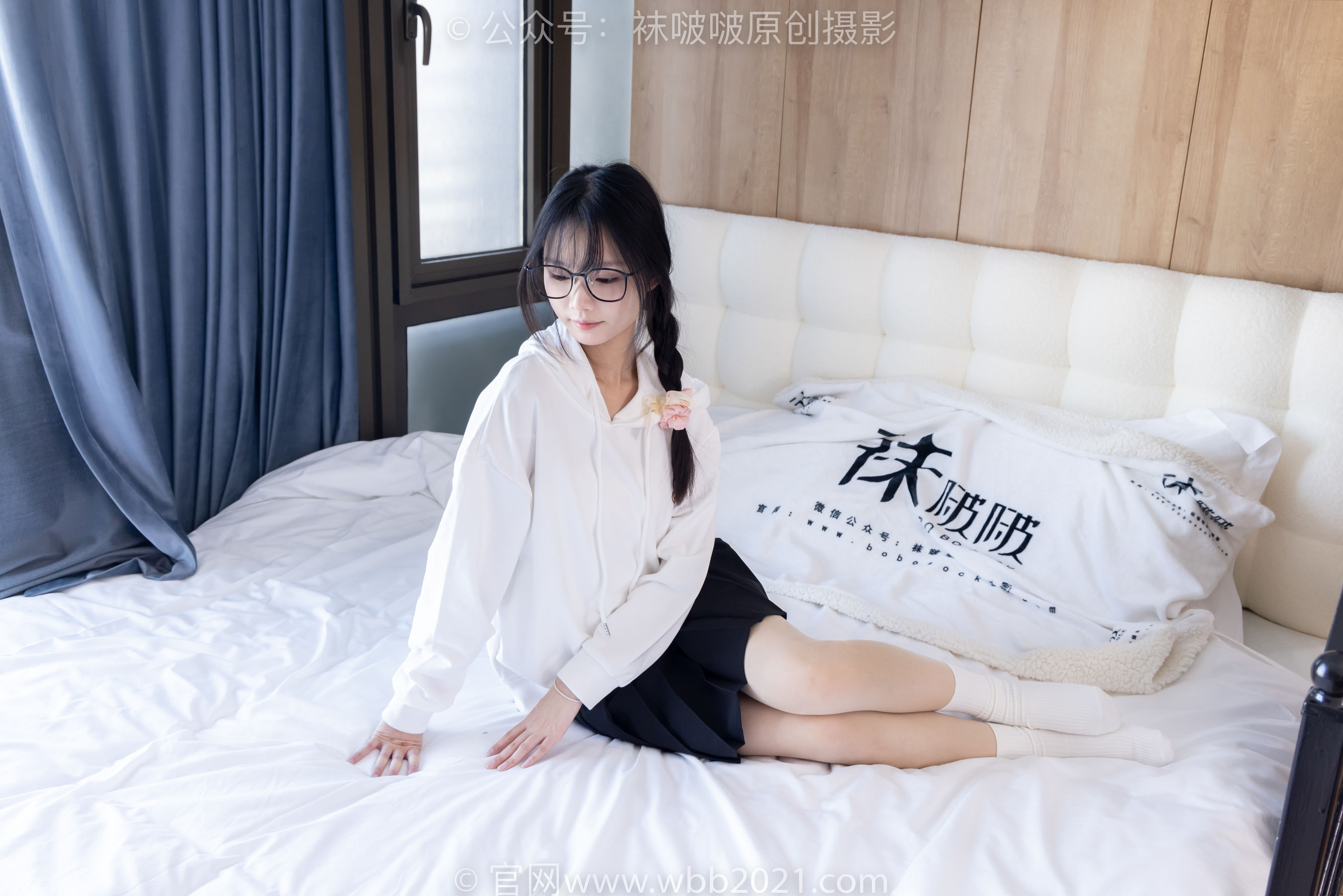 BoBoSocks袜啵啵 No.368 甜甜圈 -运动鞋、白棉袜、油亮肉丝_第4张