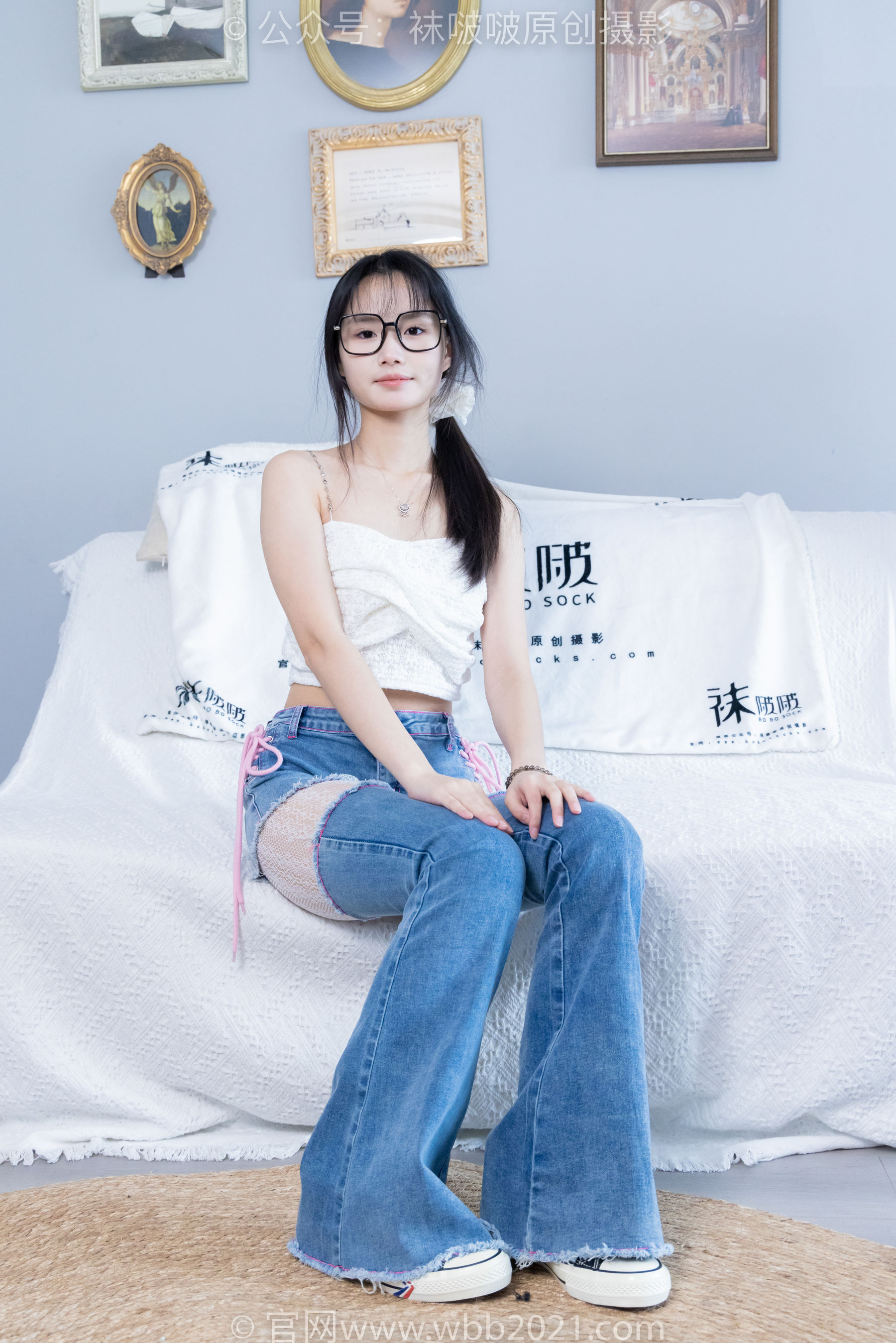 BoBoSocks袜啵啵 No.372 甜甜圈 -板鞋、白色蕾丝袜、可拆卸牛仔裤、裤里丝_第1张