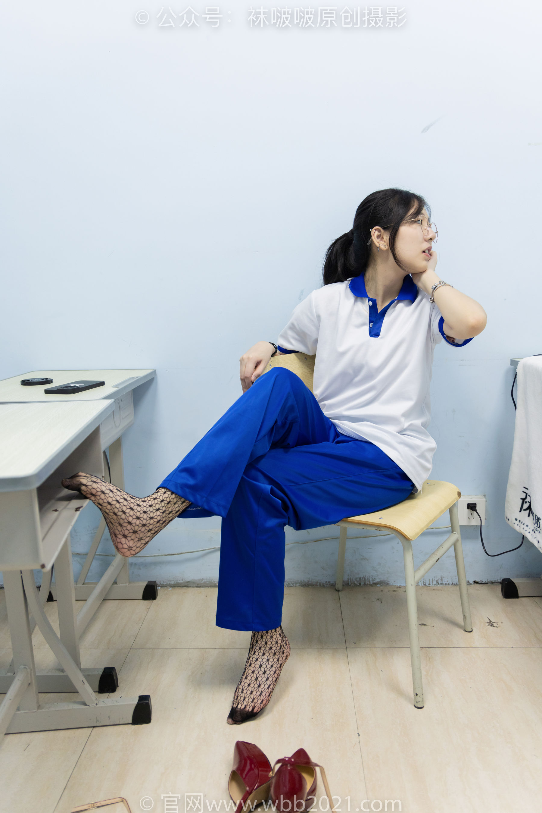 BoBoSocks袜啵啵 No.375 小甜豆 -高跟鞋、黑色蕾丝网袜、校服裤里丝_第5张