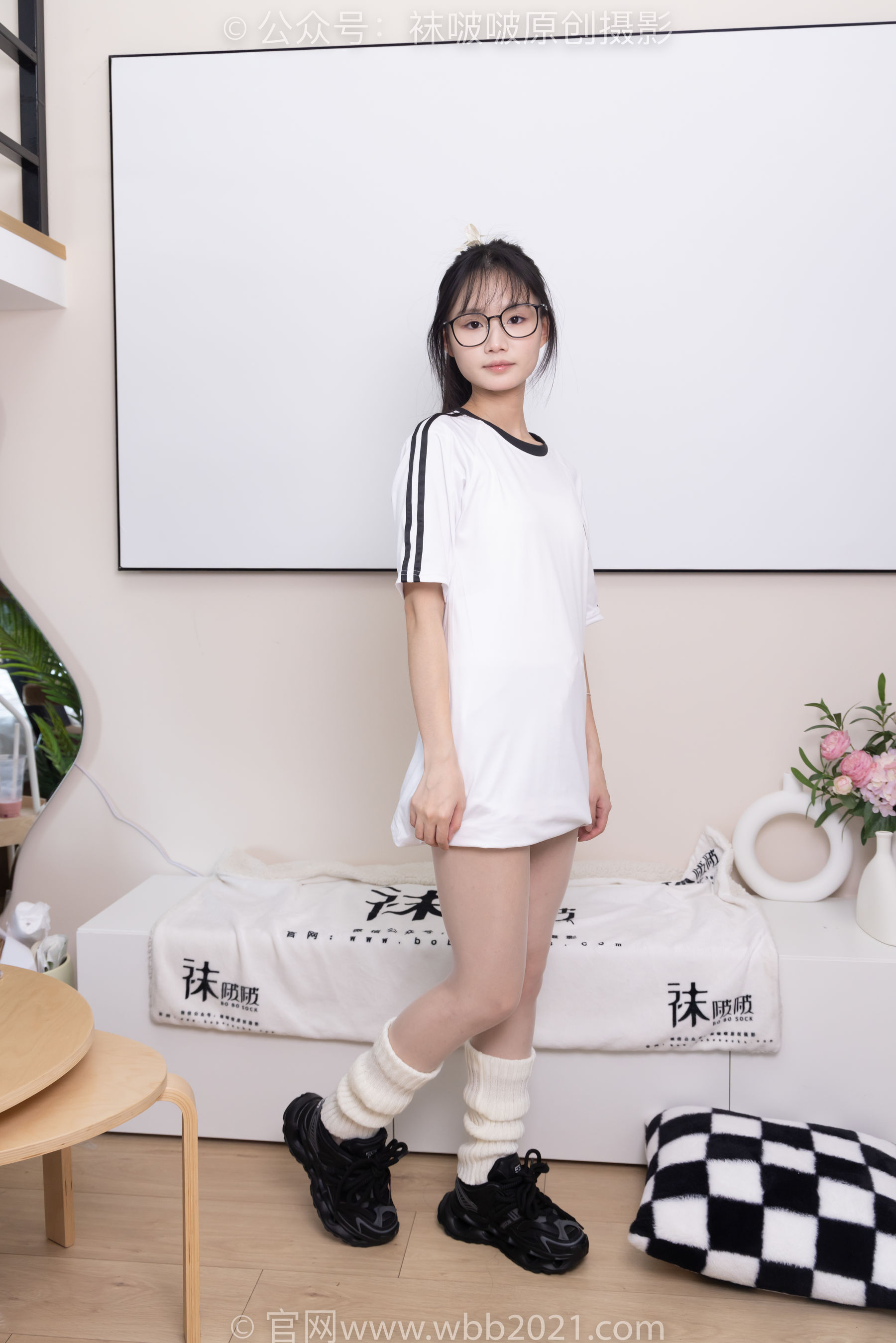 BoBoSocks袜啵啵 No.376 甜甜圈 -运动鞋、堆堆袜套、白丝_第1张