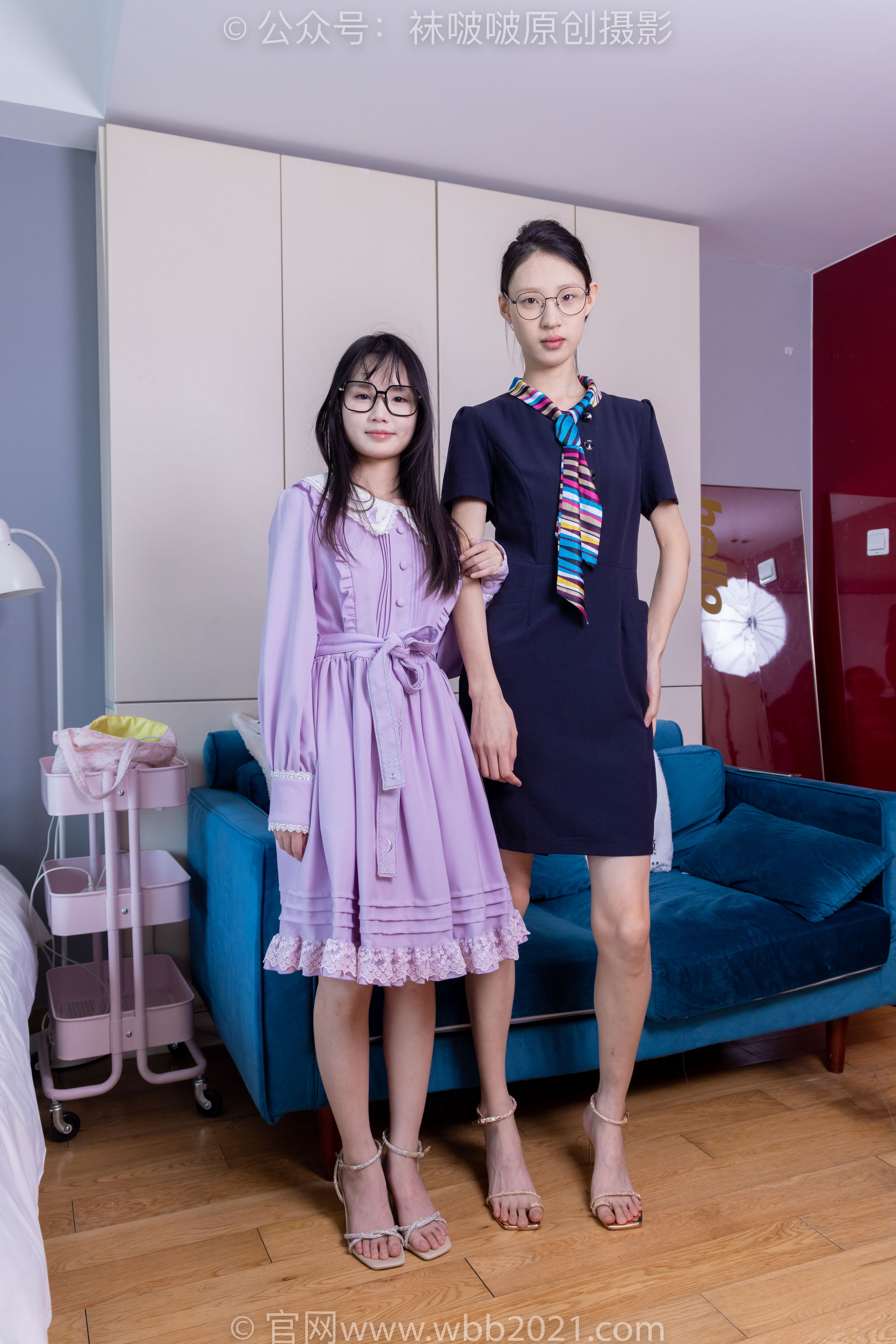 BoBoSocks袜啵啵 No.384 雪糕&甜甜圈 -两双高跟凉鞋、黑丝、白丝、裸足_第1张