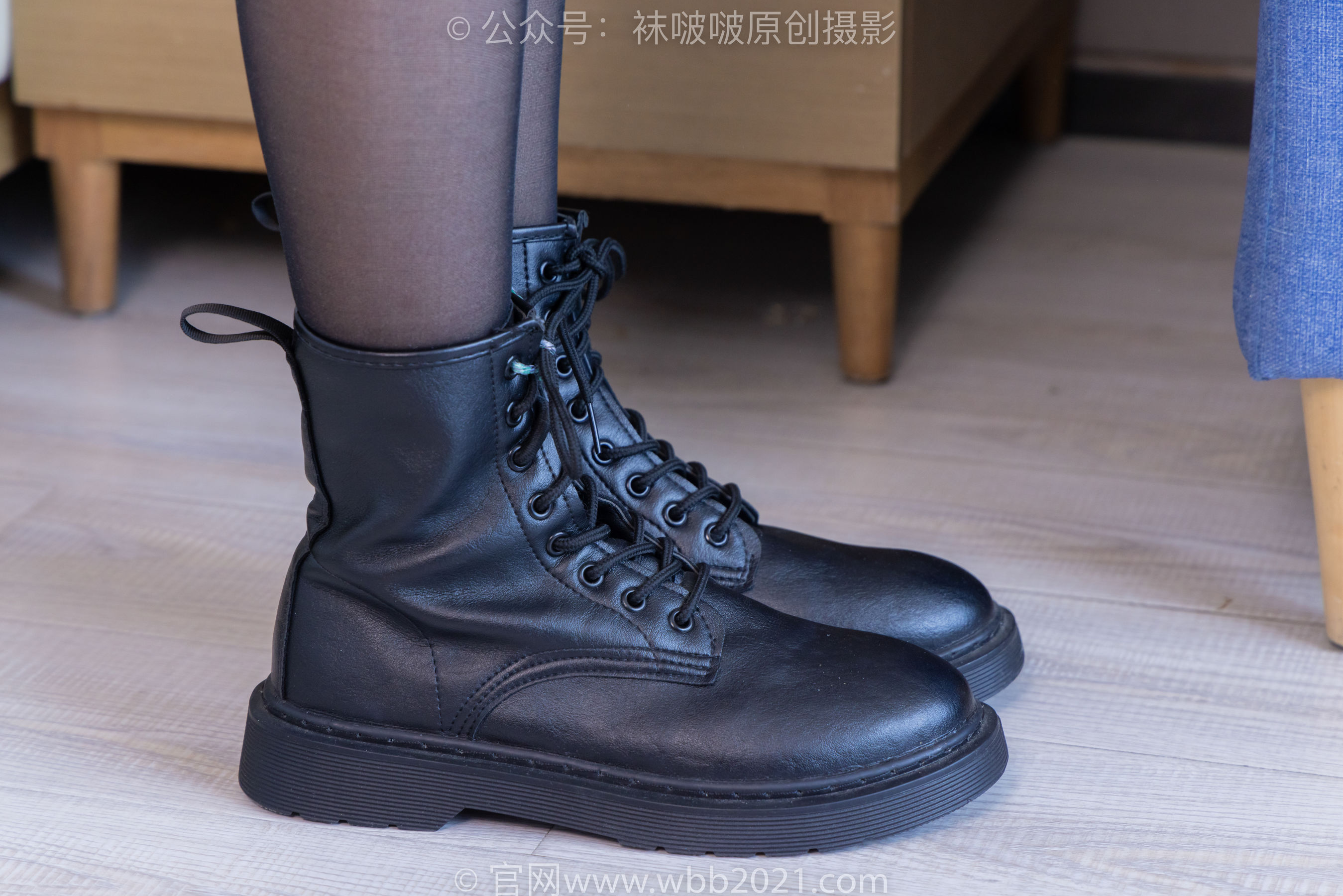 BoBoSocks袜啵啵 No.406 甜甜圈 -马丁靴、黑丝_第2张