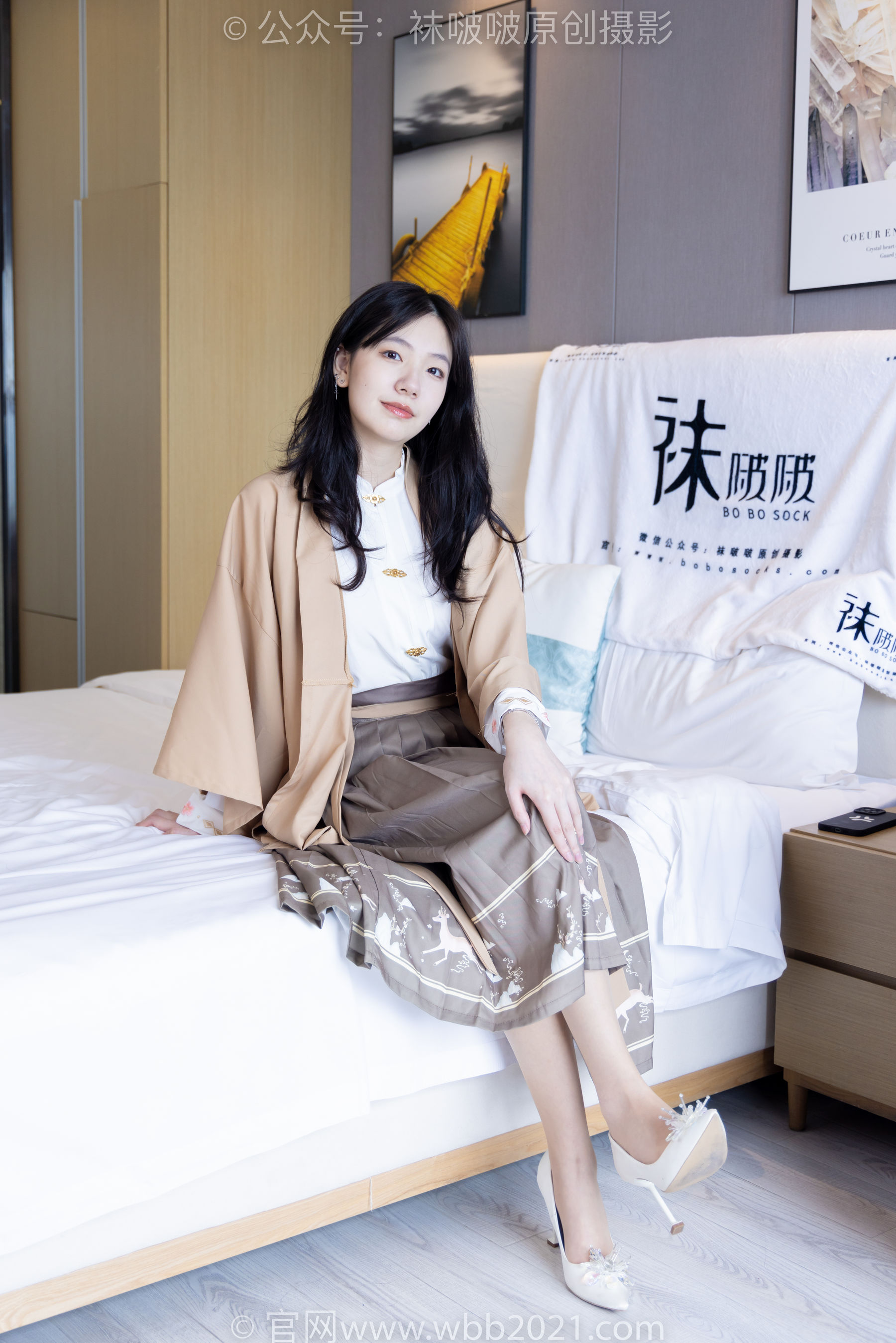 BoBoSocks袜啵啵 No.387 小甜豆 -两双高跟鞋、黑丝、肉丝_第1张
