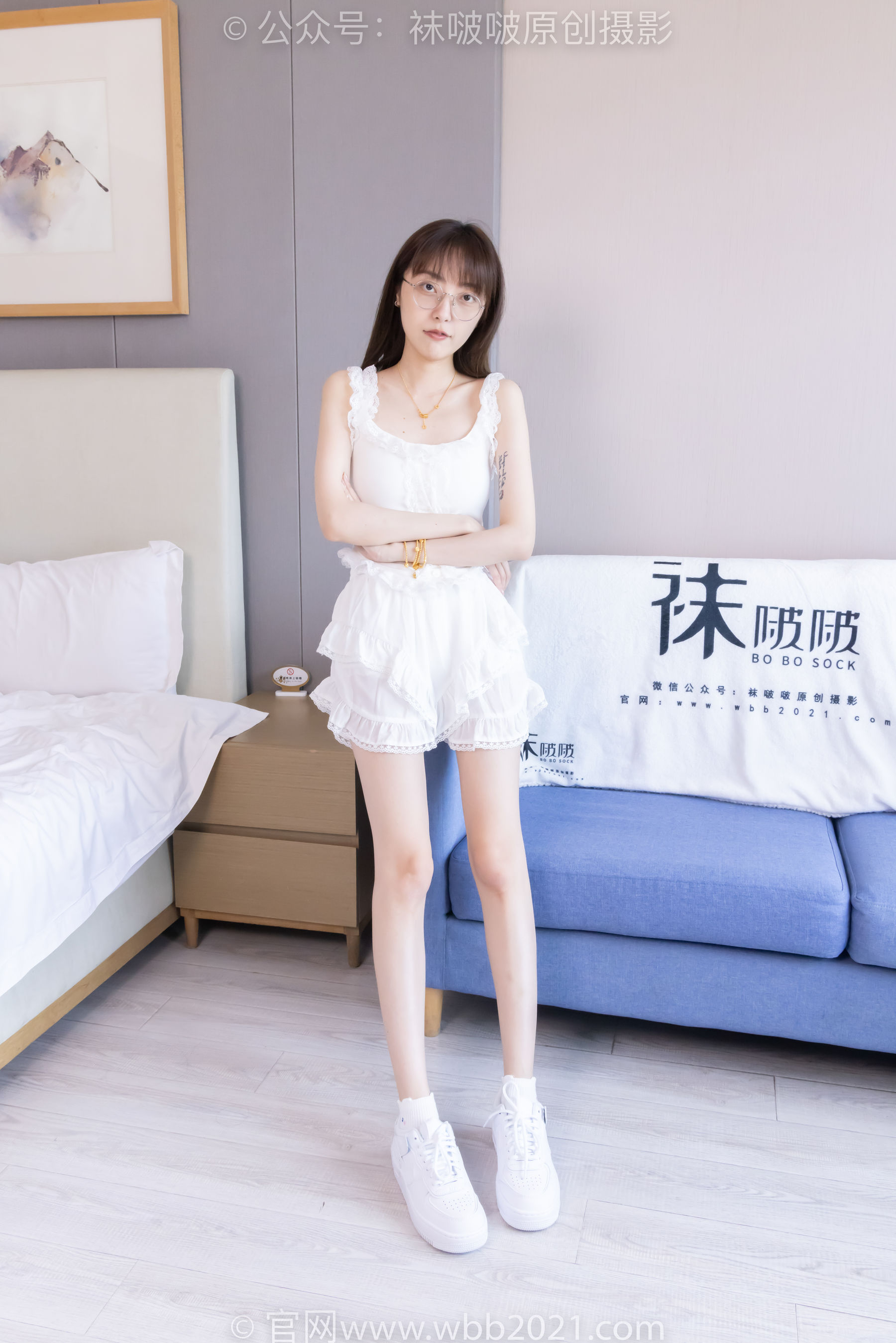 BoBoSocks袜啵啵 No.417 稚予 - 板鞋、白棉袜、裸足、裸足部分脚底抹精油_第1张