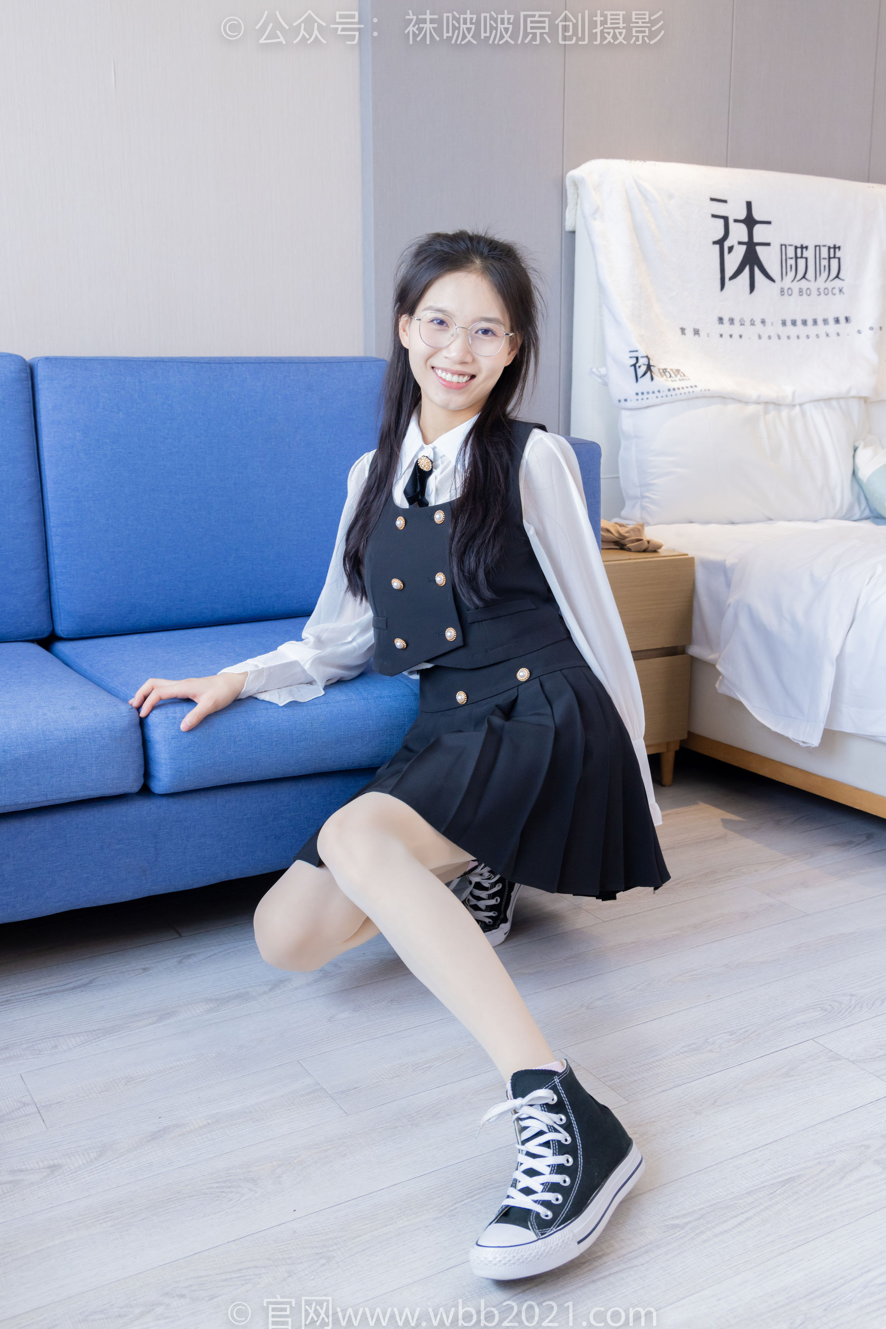 BoBoSocks袜啵啵 No.431 芝士 -高跟鞋、板鞋、黑棉袜、粉棉袜、油亮肉丝_第3张