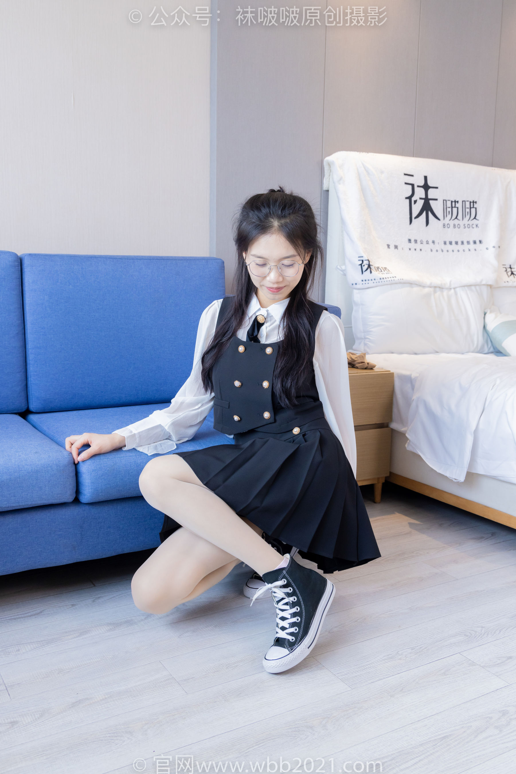BoBoSocks袜啵啵 No.431 芝士 -高跟鞋、板鞋、黑棉袜、粉棉袜、油亮肉丝_第4张