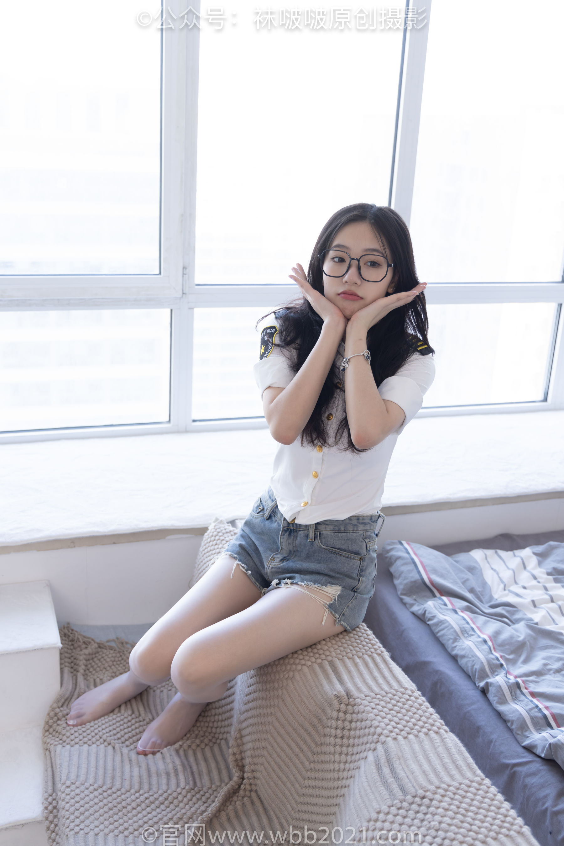 BoBoSocks袜啵啵 No.433 小甜豆 -透明高跟、白丝、穿鞋往鞋里倒酸奶_第4张