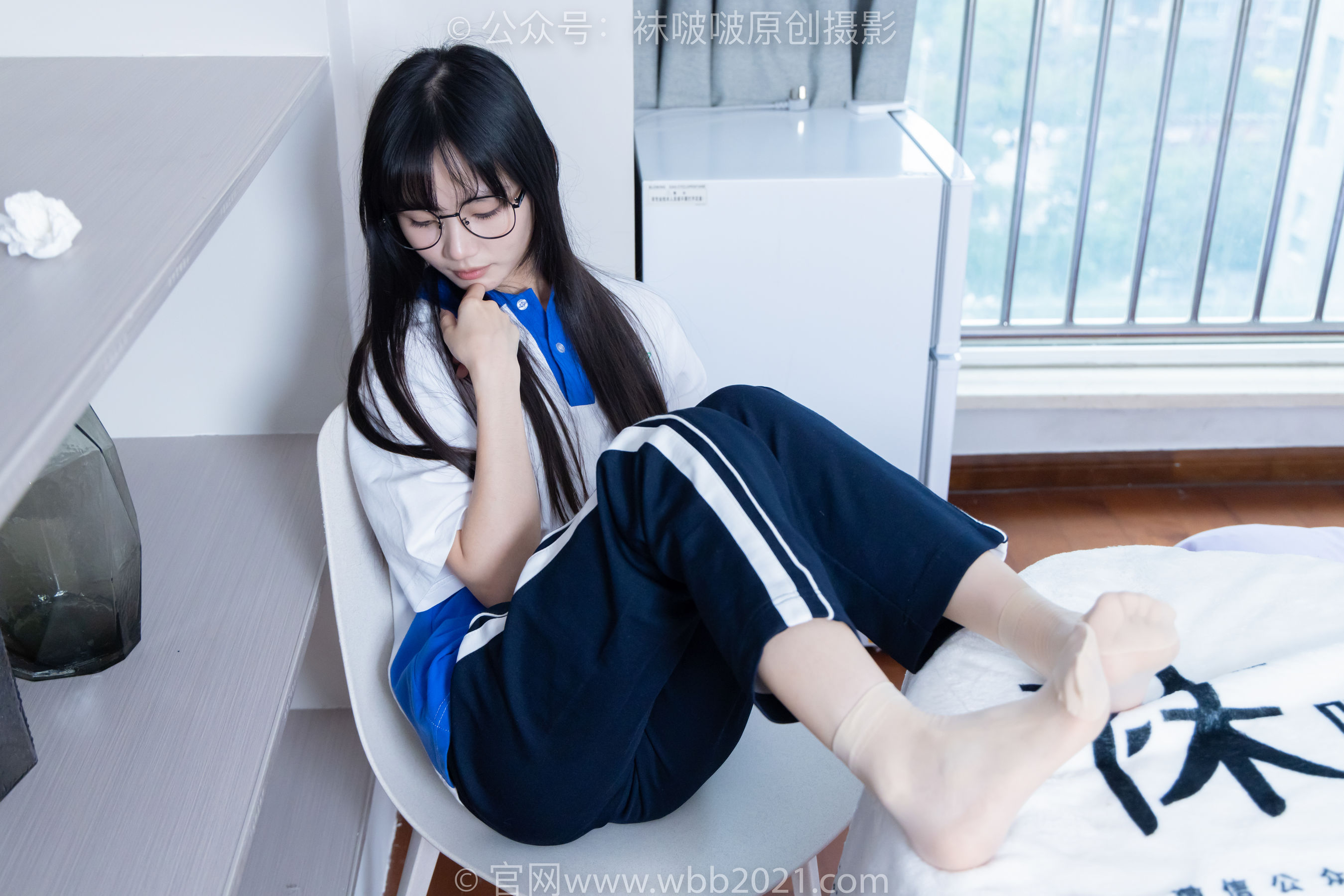 BoBoSocks袜啵啵 No.471 甜甜圈 - 高跟鞋、黑丝、短肉丝、裸足、校服裤里丝_第3张