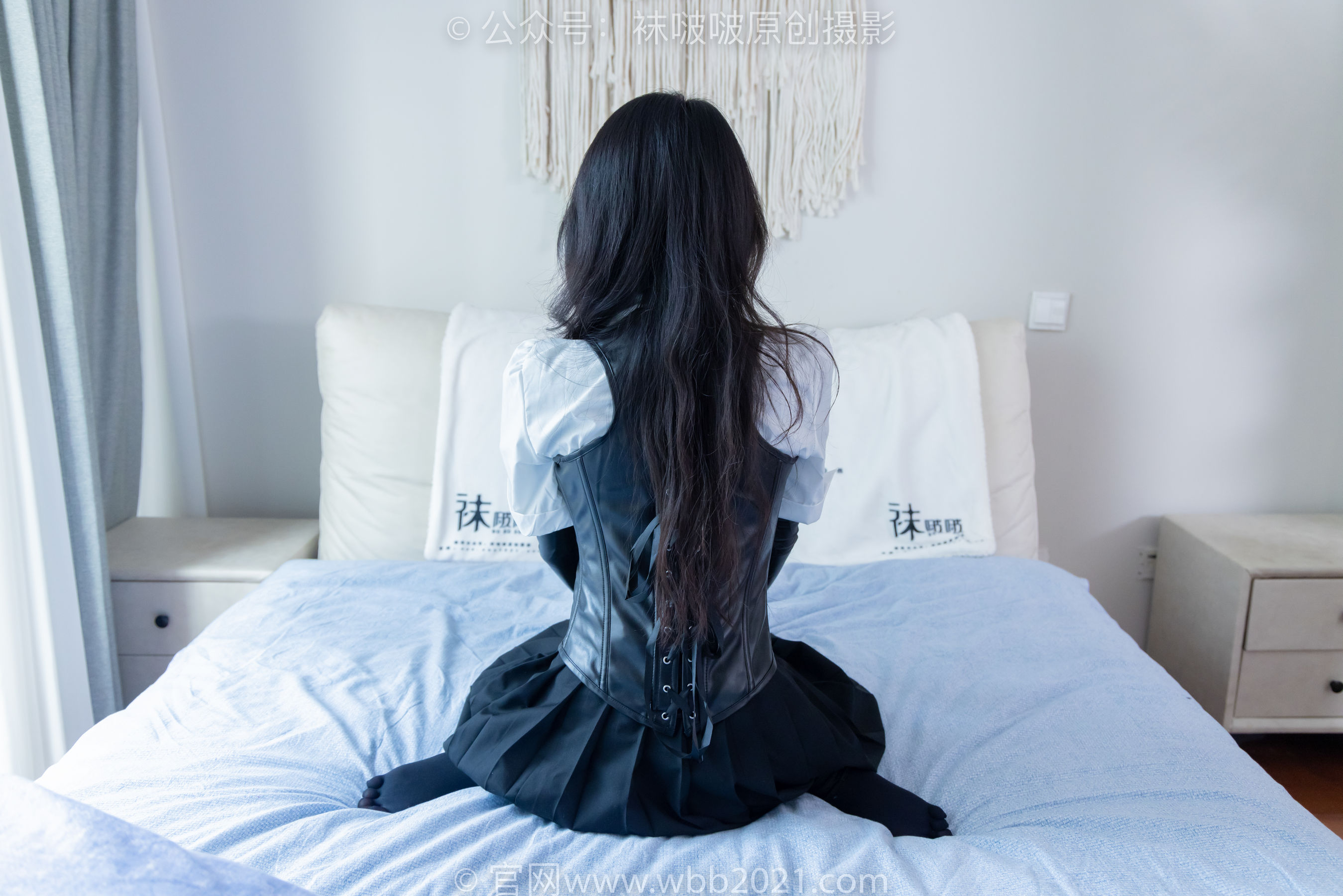 BoBoSocks袜啵啵 No.475 奶油 - 高跟长靴、厚黑丝五指袜、踩脚裤裤里丝、靴子部分戴口罩_第4张