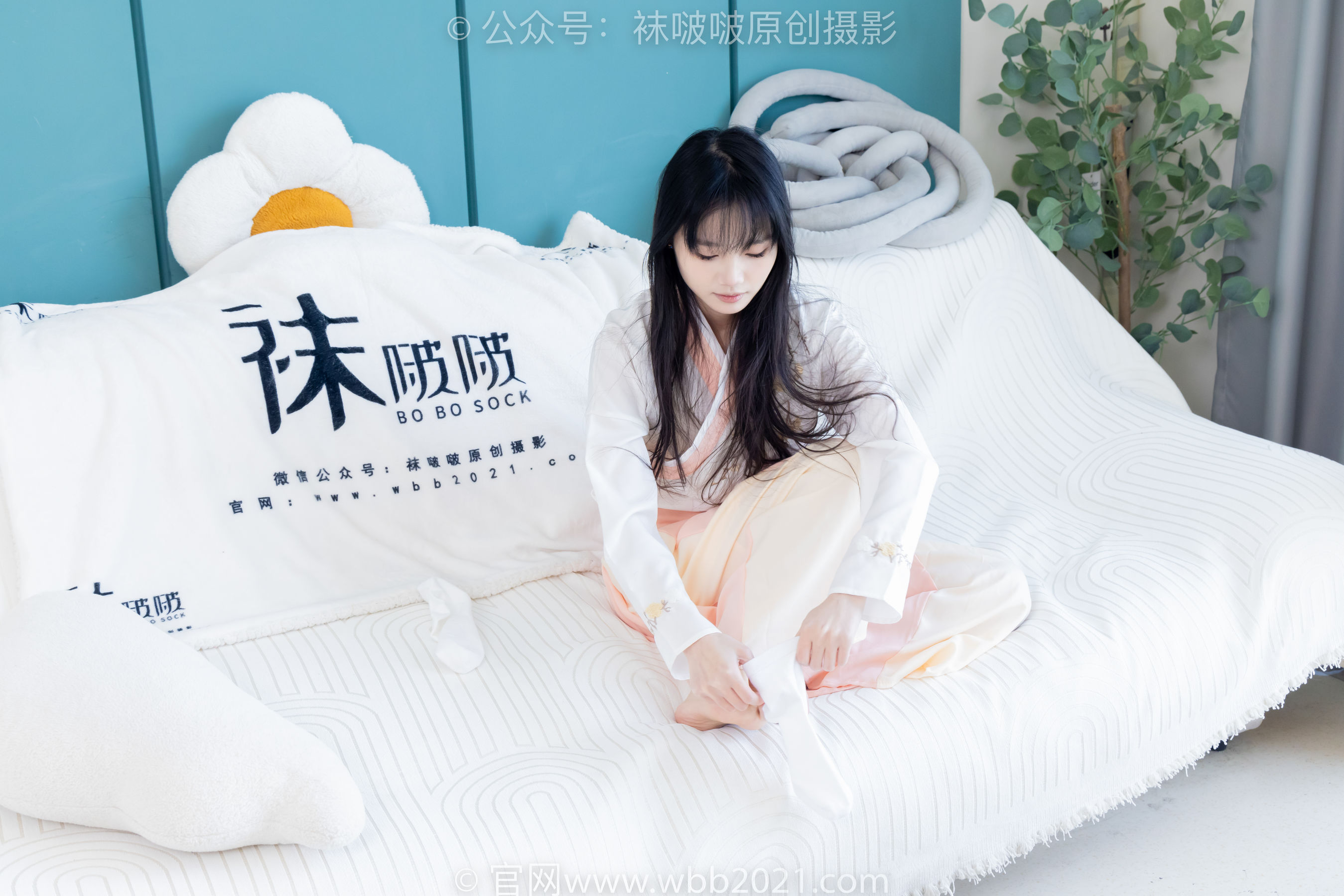 BoBoSocks袜啵啵 No.518 甜甜圈 - 平底鞋、白棉袜、裸足、汉服古装_第1张