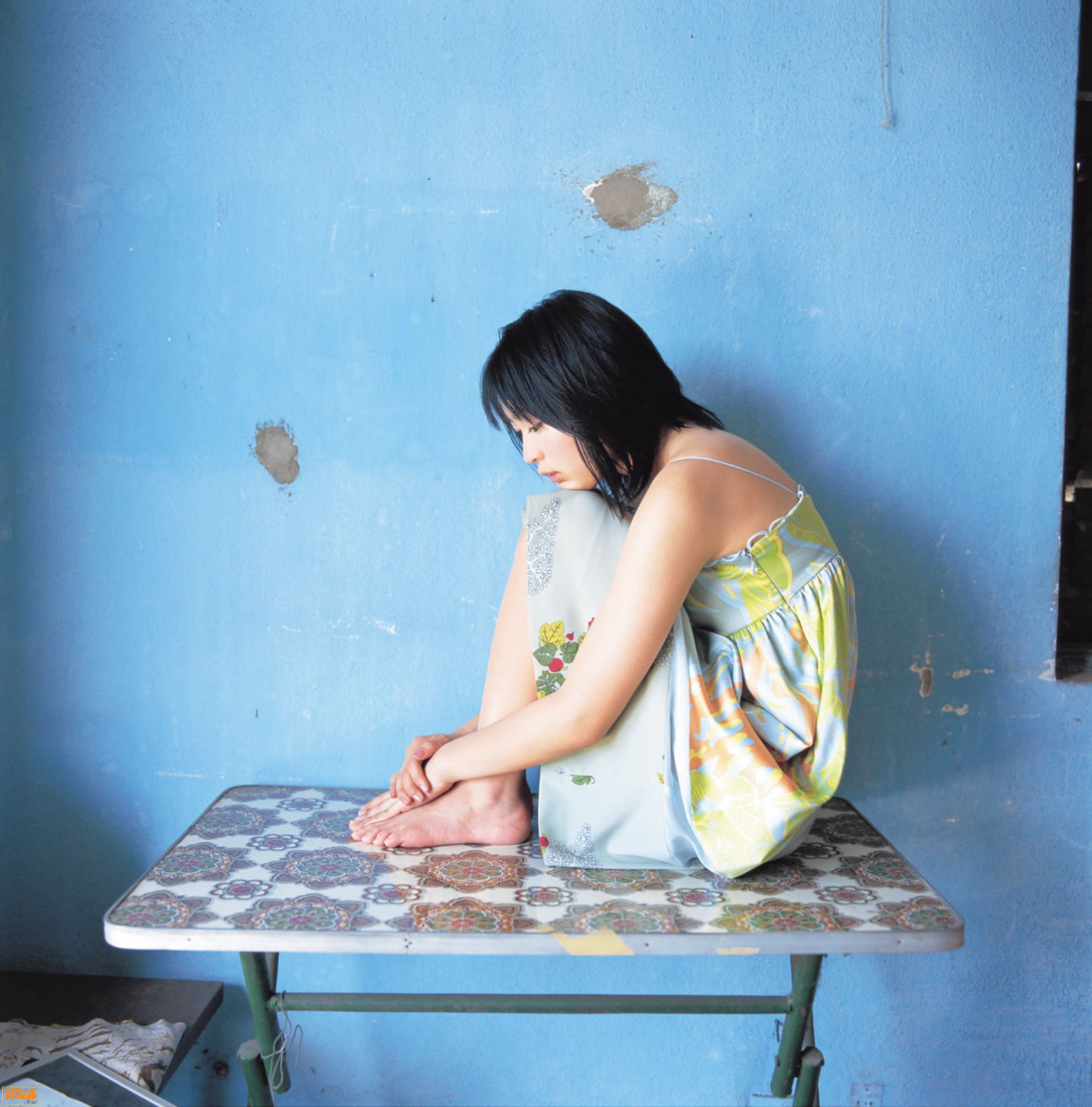 黒川芽以《Nina – Special Wallpaper》  [Bomb.TV] 2004年12月刊_第4张