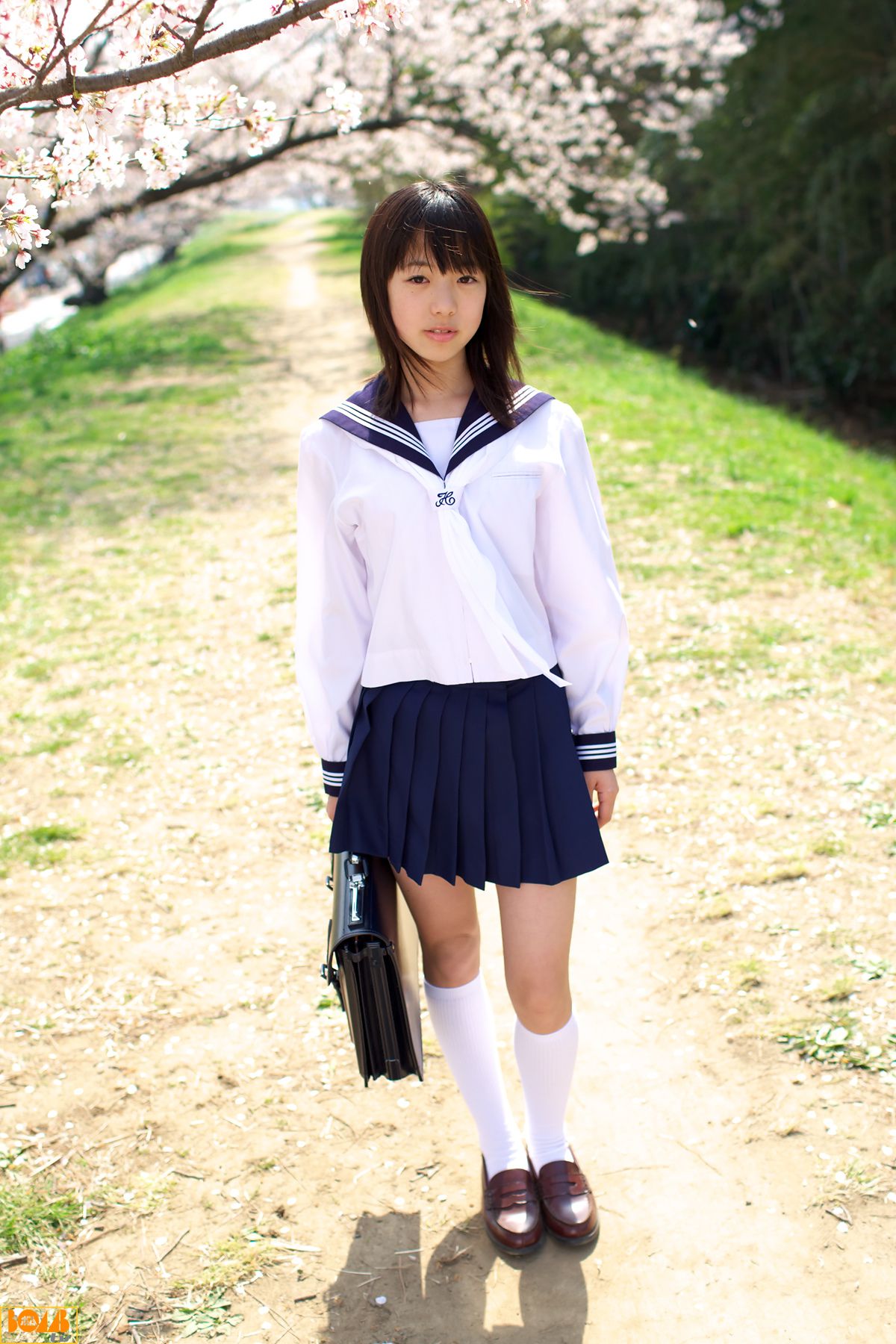 [Bomb.TV] 2008年08月刊 山下菜菜子/新実菜々子 Nanako Niimi_第1张