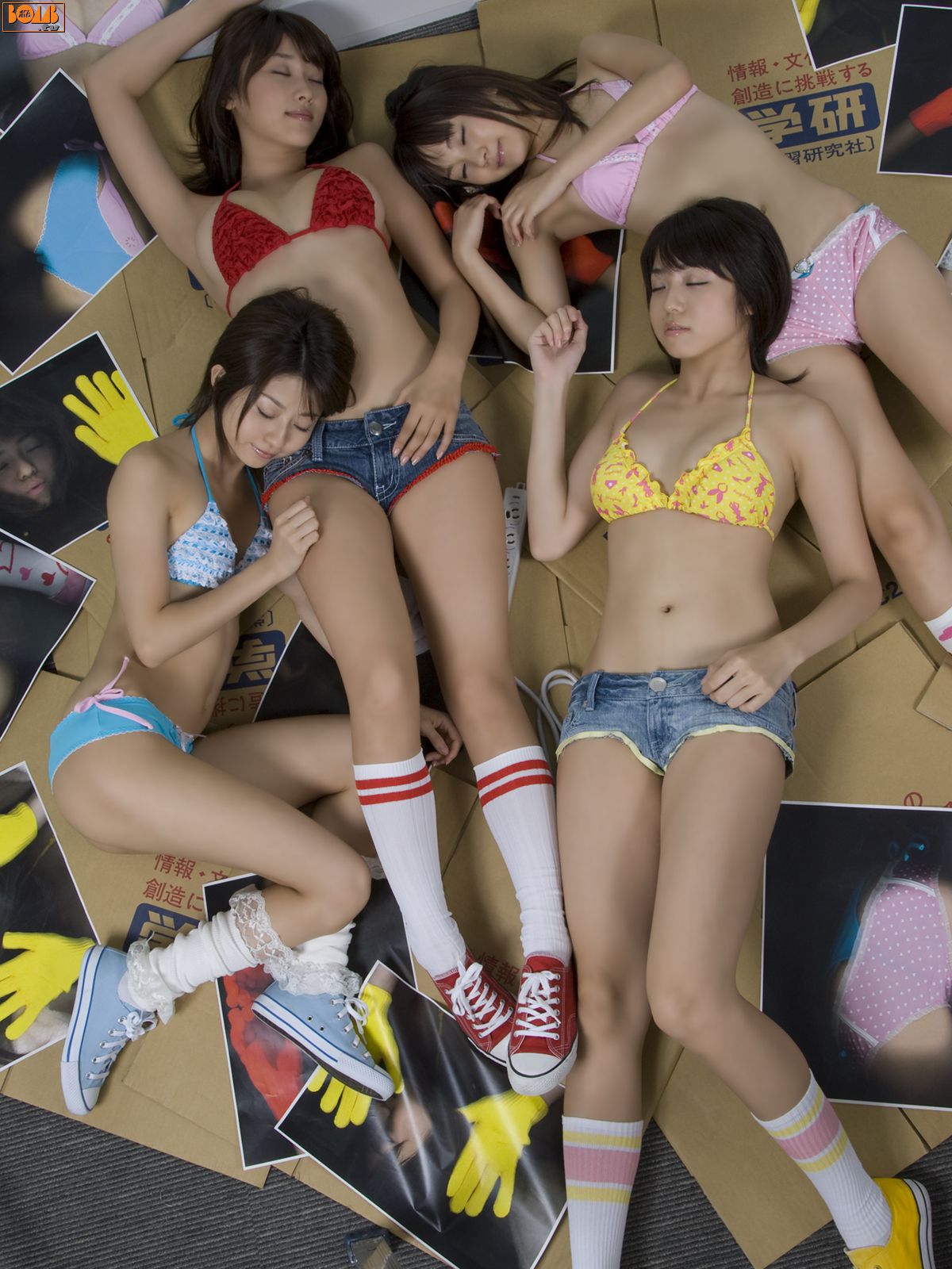 原幹恵/浜田翔子/折原みか/中村静香《sexy お色気引っ越し隊！》  [Bomb.TV] 2008年10月刊_第2张