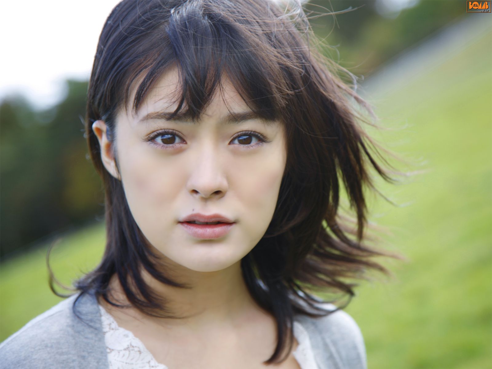 [Bomb.TV] 2009年02月刊 Kanjiya Shiori 贯地谷诗穗梨/貫地谷しほり_第2张