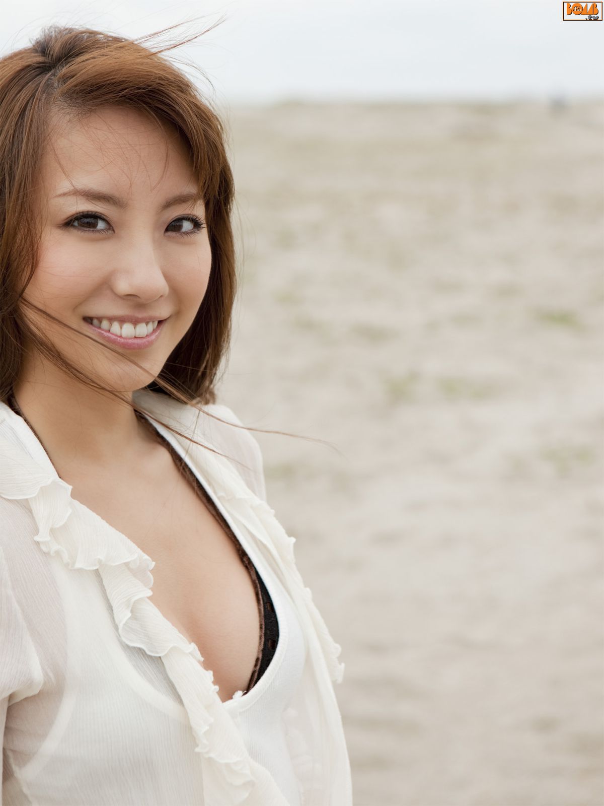 [Bomb.TV] 2009年12月刊 山本梓 Azusa Yamamoto_第1张