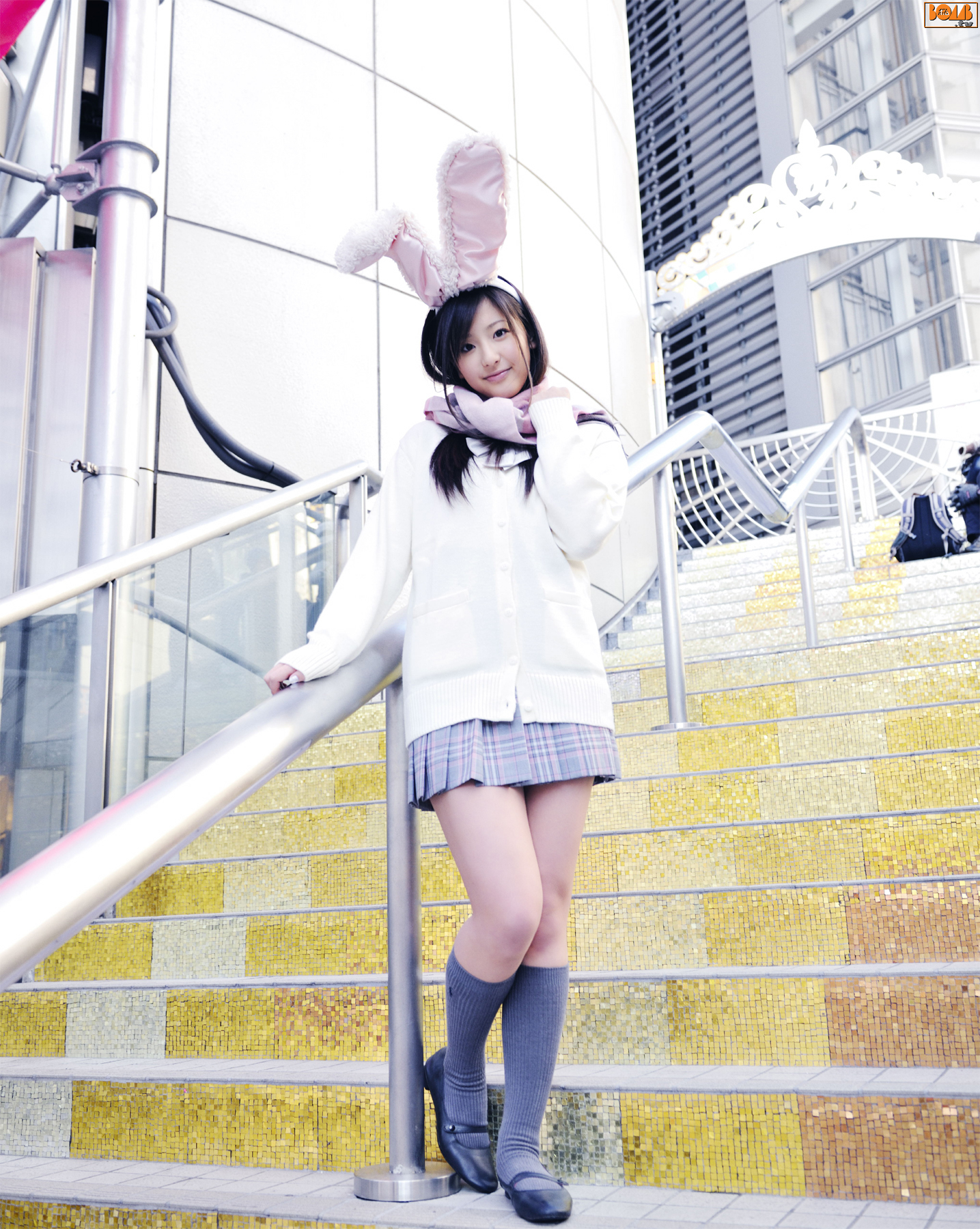 村上友梨&夏垣佳奈《Mimi Girls》 [Bomb.TV] 2011年02月号_第1张