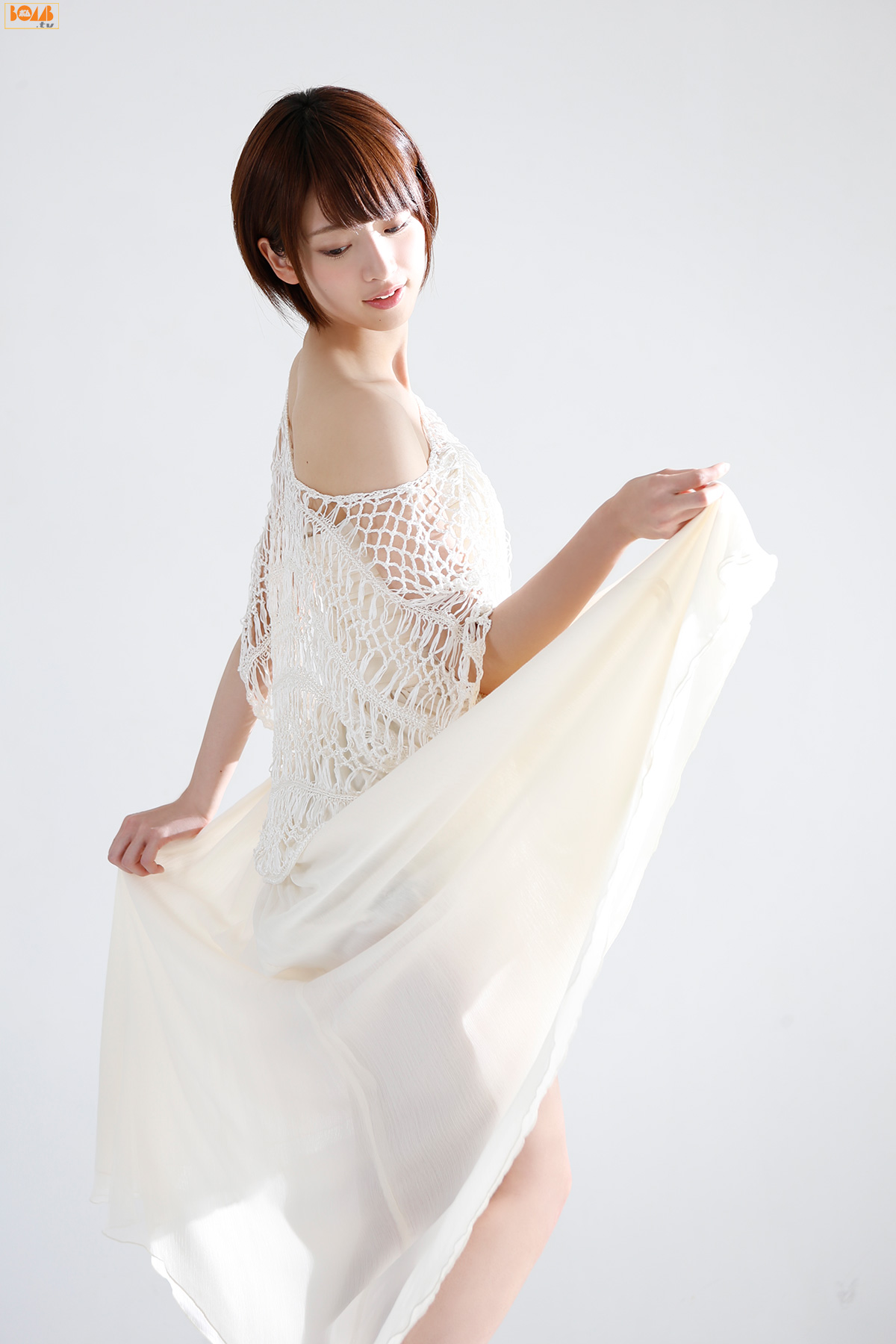 Nanami Hashimoto 橋本奈々未（乃木坂46成员）  [Bomb.TV] 2013年06月号_第1张