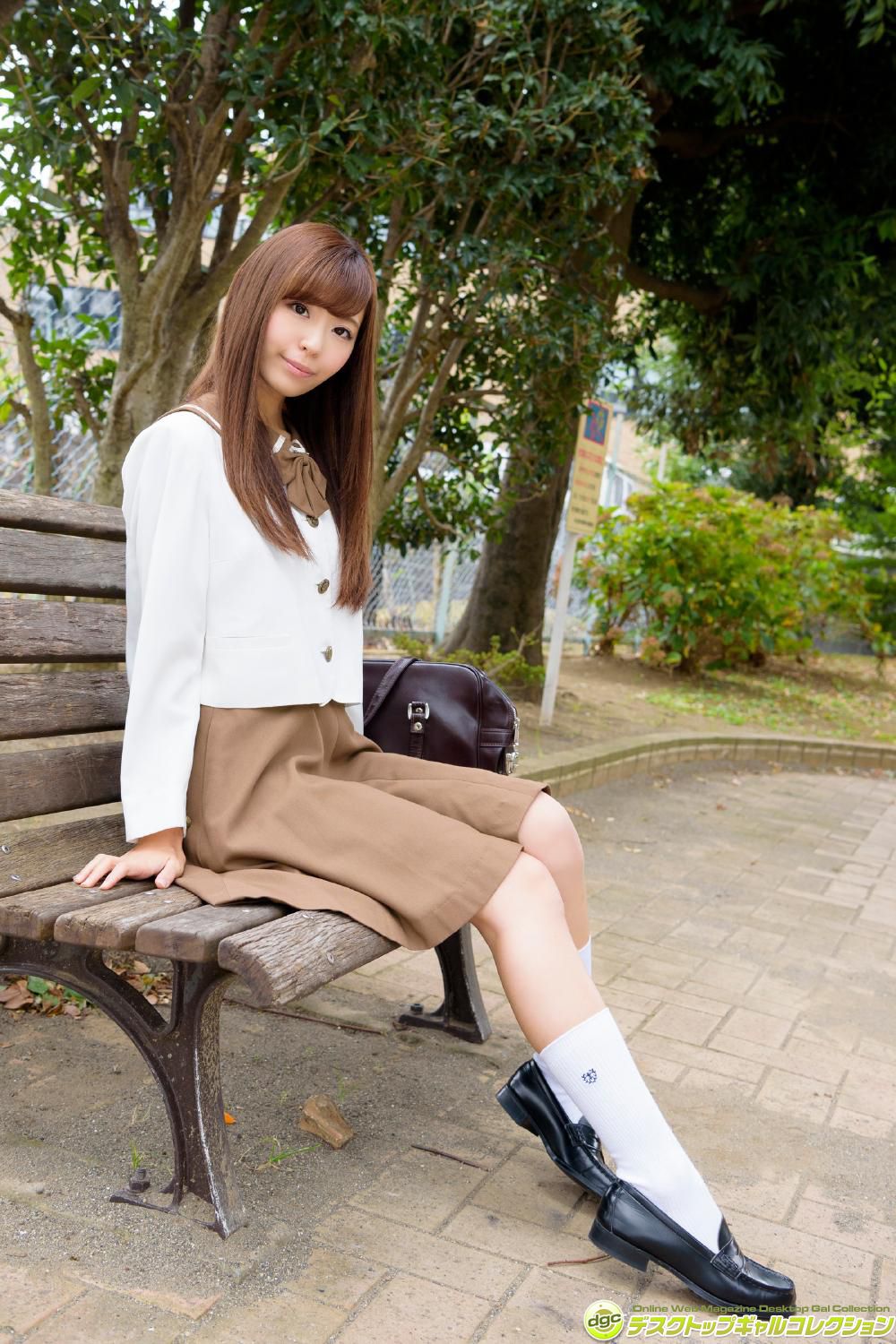 小日向結衣《グラビア界☆期待の新星が制服美女天に登場》 [DGC]_第4张