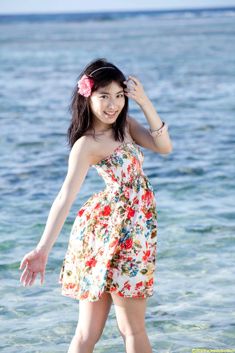 由愛可奈《見た目は清純。でもホントは淫乱なんです…》 [DGC] NO.1063_第3张