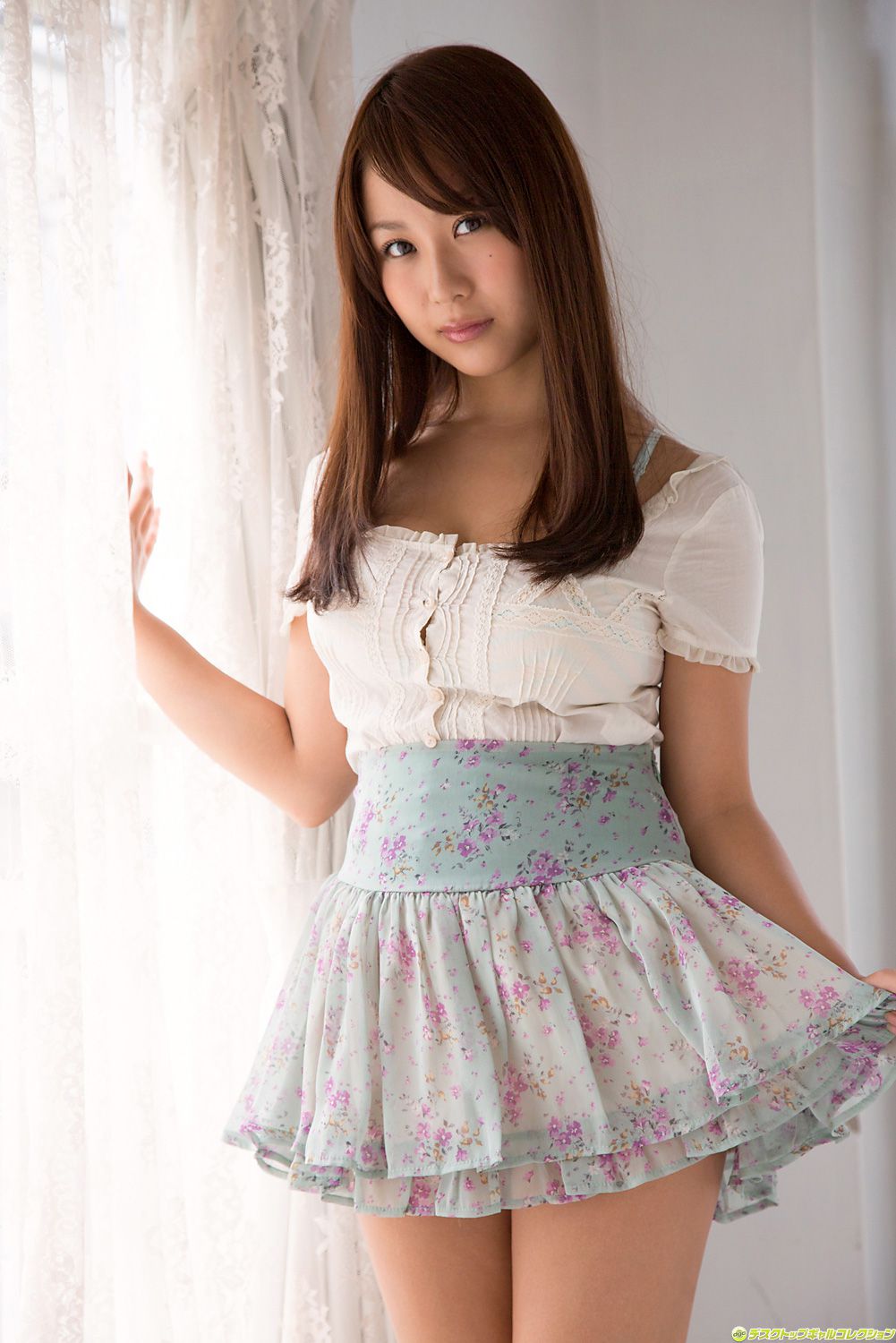 西田麻衣《童顔巨乳系アイドルの爆裂Iカップおっぱい》 [DGC] NO.1066_第5张