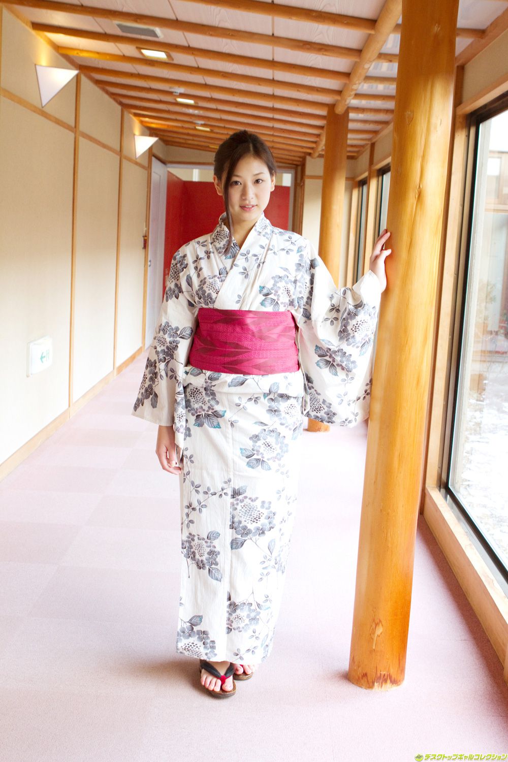 佐山彩香《100％美少女！无敌の弾ける限界ボディ》 [DGC] NO.1089_第1张