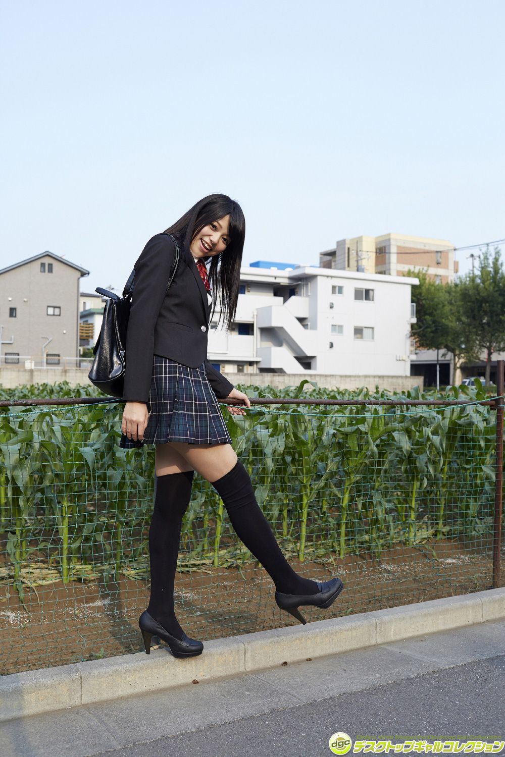 小間千代《迫力のGカップバストとムッチリヒップ!!》 [DGC] NO.1197_第5张