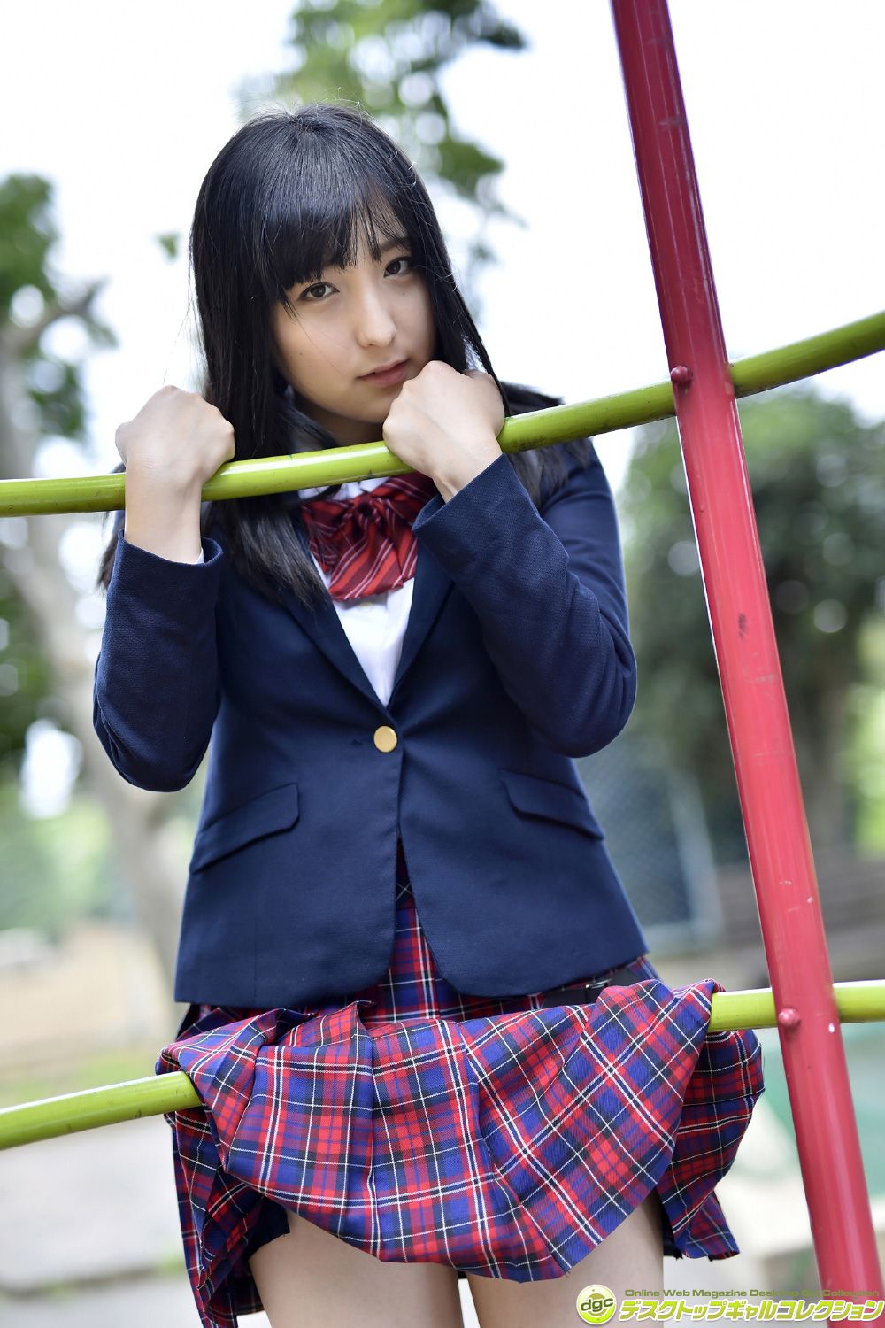 平野聪子《黒髪ロングに透き通る美肌の正統派美少女!》 [DGC] NO.1214_第3张