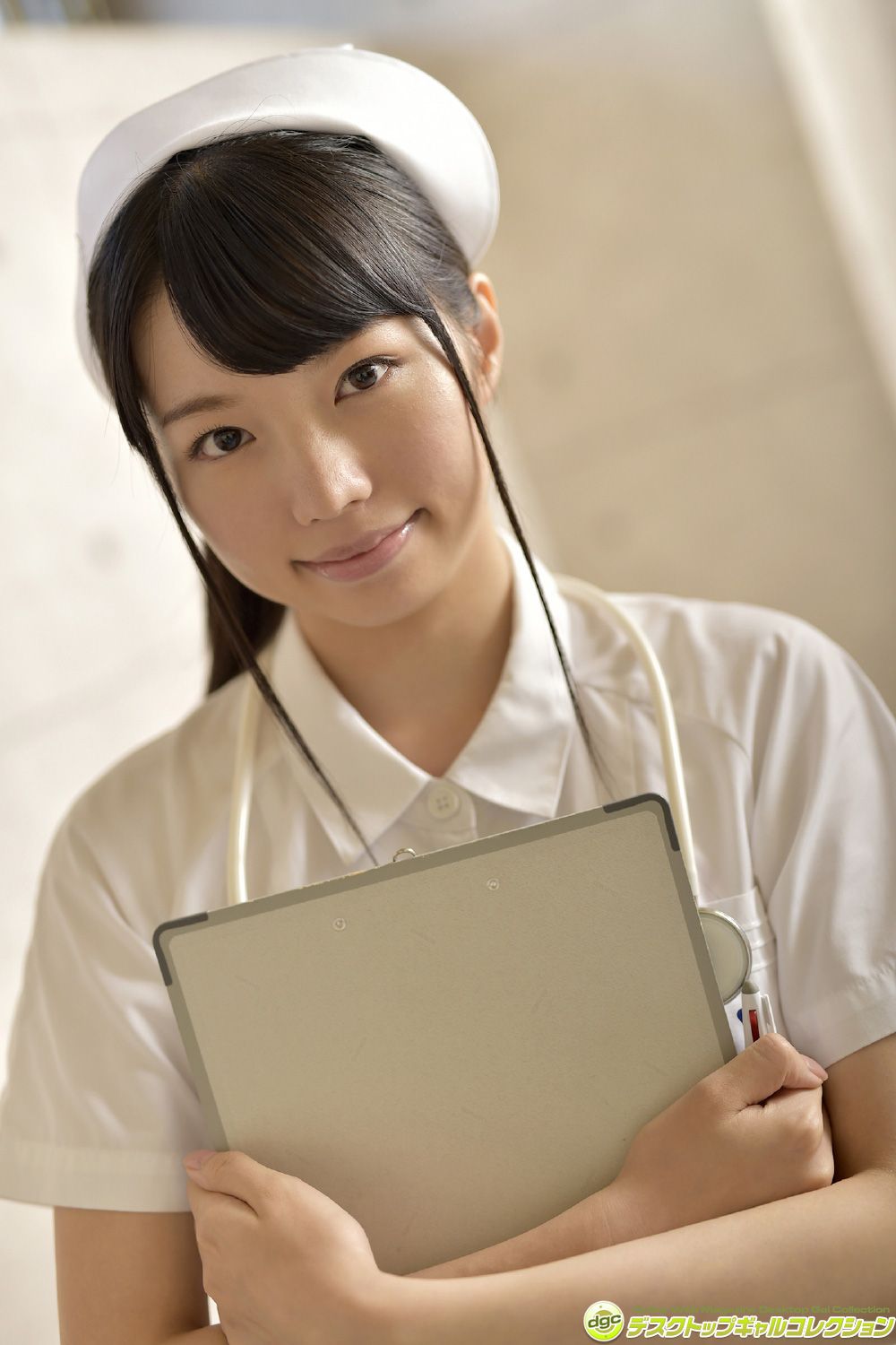 白河优菜《ダンスで鍛えたカラダで大胆ポーズに挑戦!》 [DGC] NO.1215_第1张