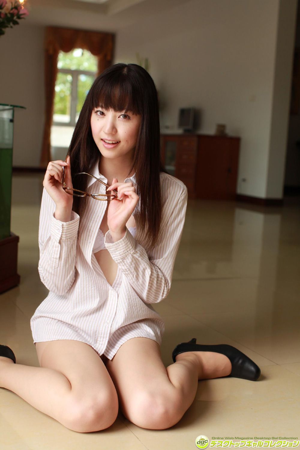 船岡咲《咲がちょ～大胆ちょ～セクシーにお手伝い！》  [DGC] NO.1326_第4张