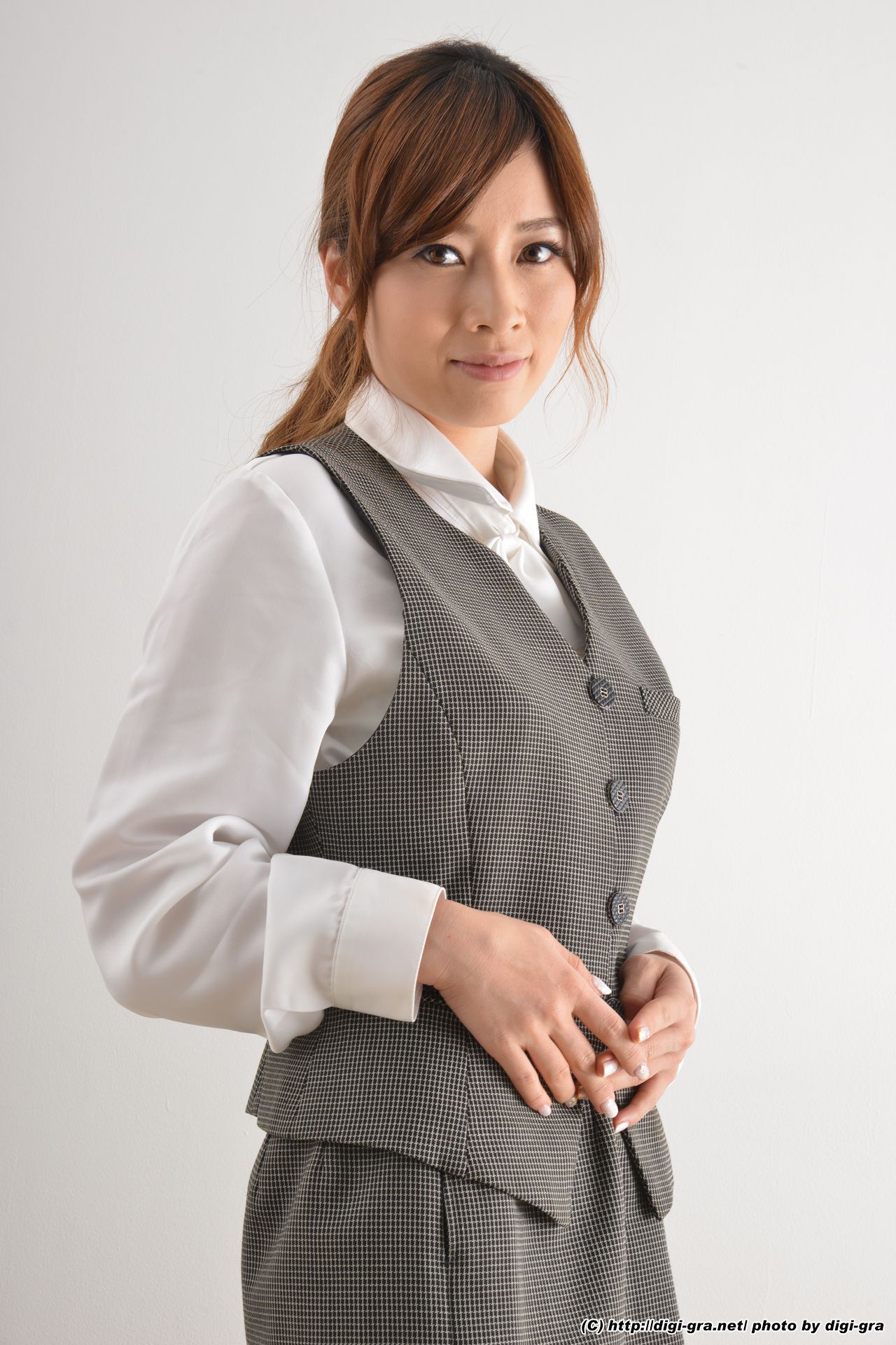 奥田咲 肉丝OL制服 Set3 [Digi-Graデジグラ]_第5张