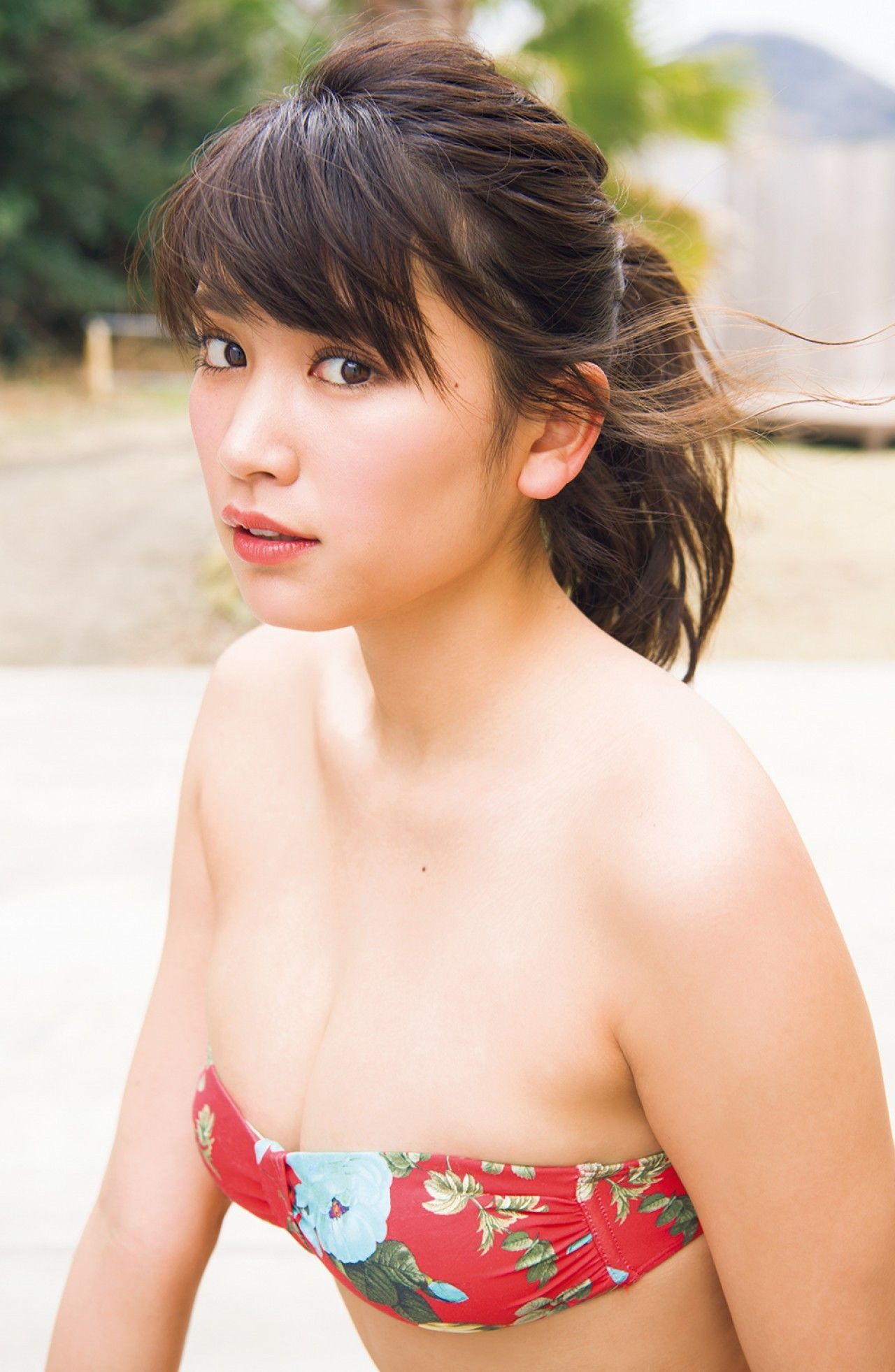 [FRIDAY] 2018.05.18 久松郁実 最強モグラ女子が魅せたクール＆ダイナマイトSEXY_第3张