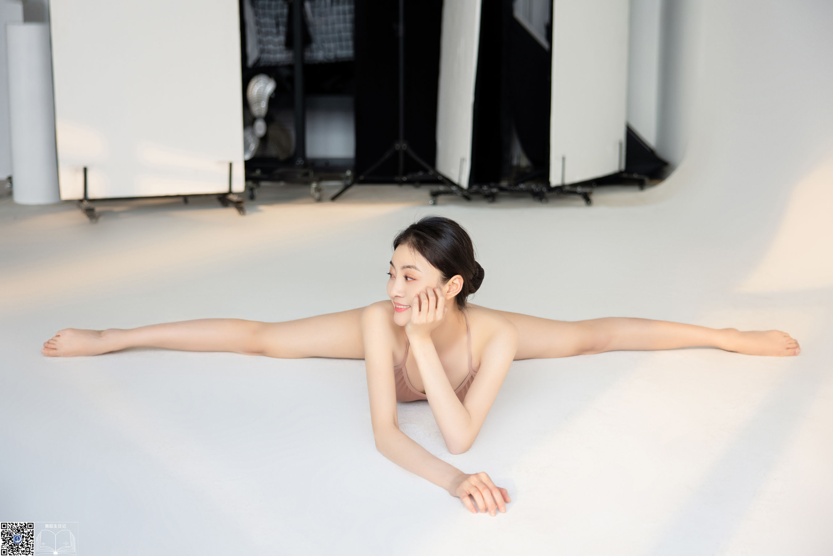 [GALLI嘉丽] 舞蹈生日记 - 001 毛毛_第2张