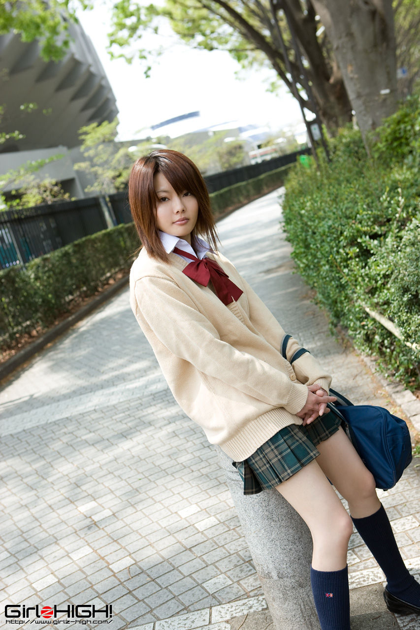 [Girlz-High] Side-B No.061 Miki_第2张