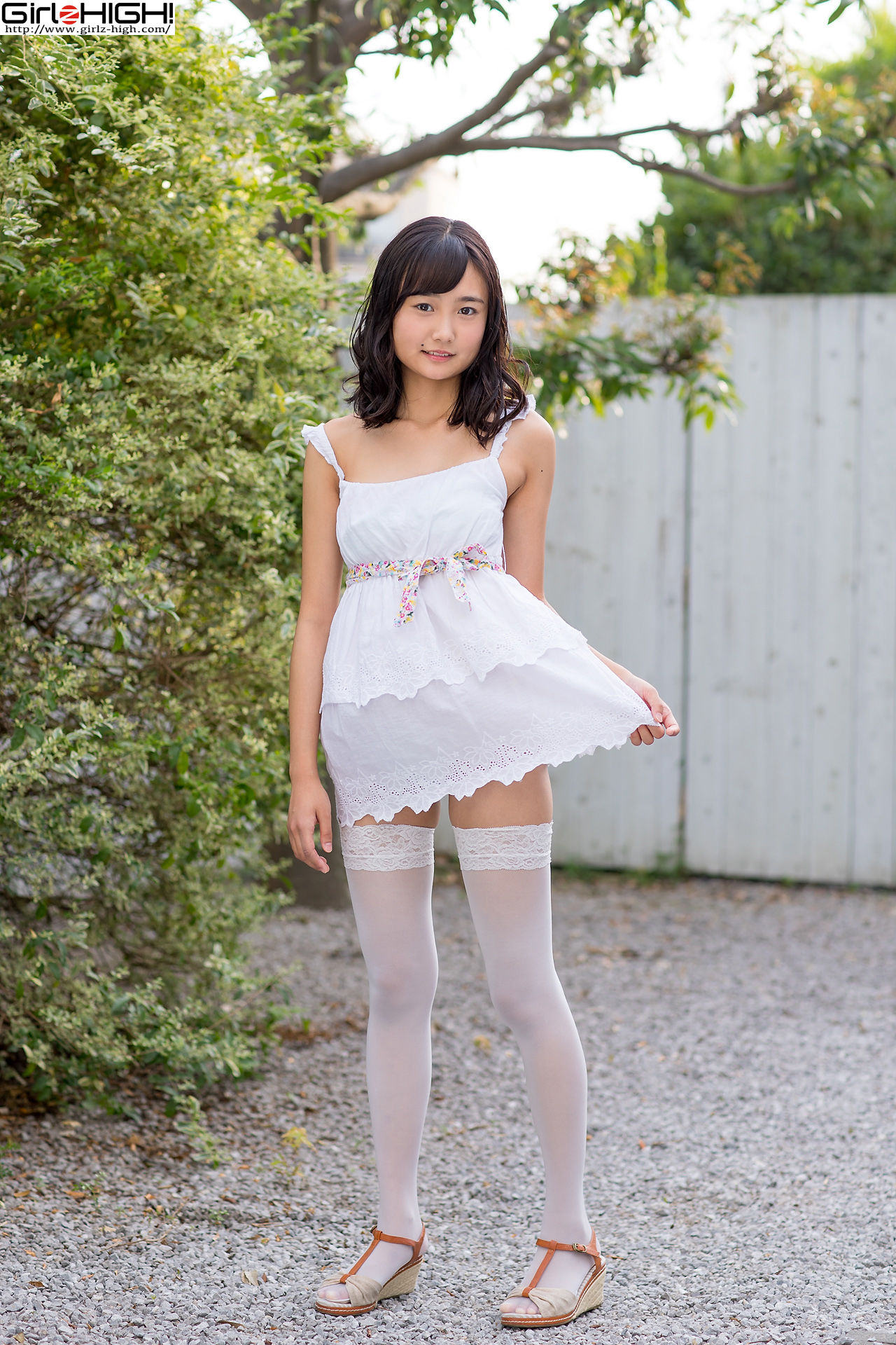 西野花恋《ニーハイコレクション》 白ワンピース [Girlz-High]_第1张