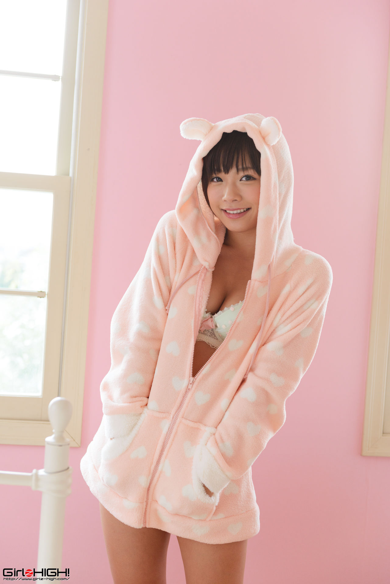 [Girlz-High] Mana Sakura 纱仓真奈、紗倉まな g022 Gravure Gallery 03_第2张