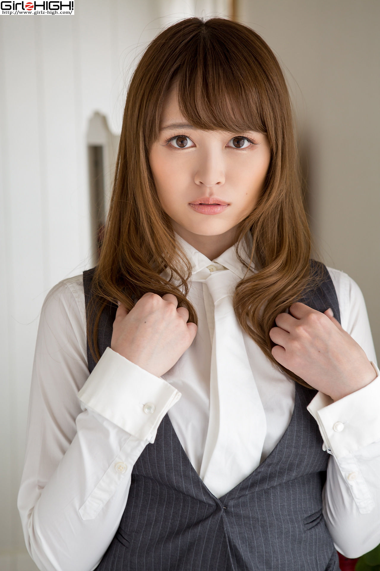 葉山みおり《僕たち（私たち）お尻だ～いすき！》ロングスカート [Girlz-High]_第4张